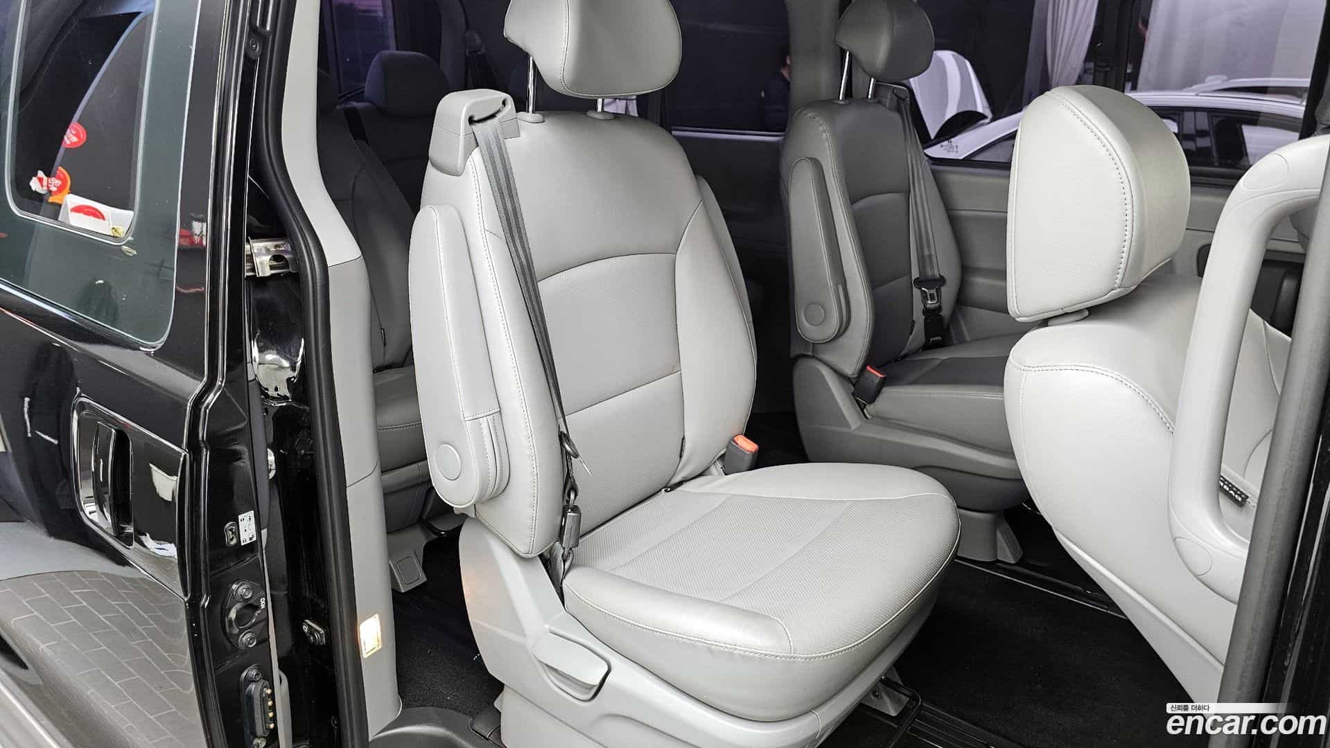 Starex Hyundai 2018.10-OPTION-016