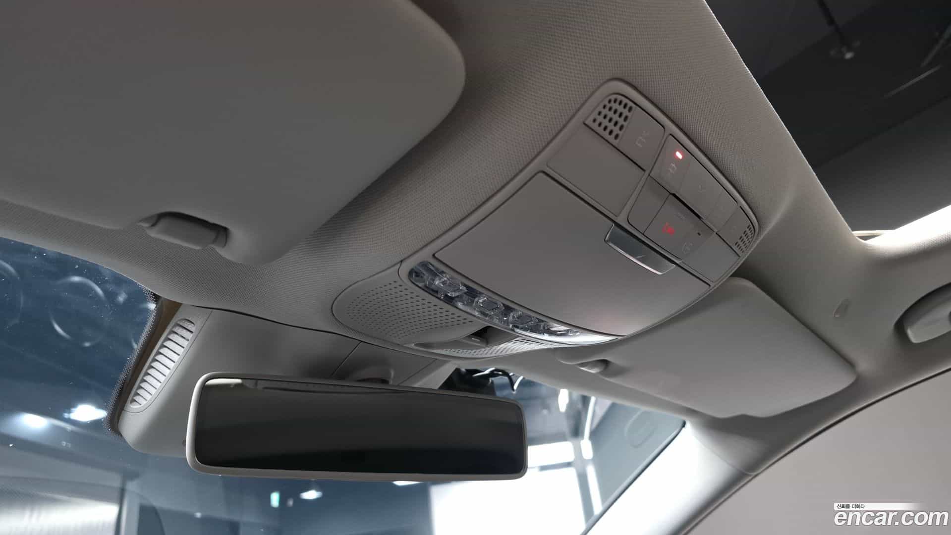 E-Class Mercedes-Benz 2020.9-OPTION-023