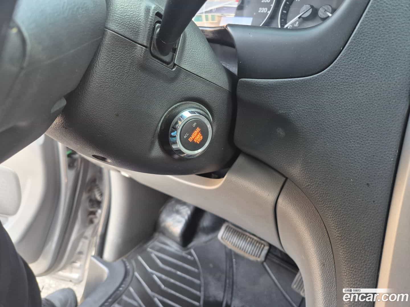 Starex Hyundai 2019.1-INNER-007