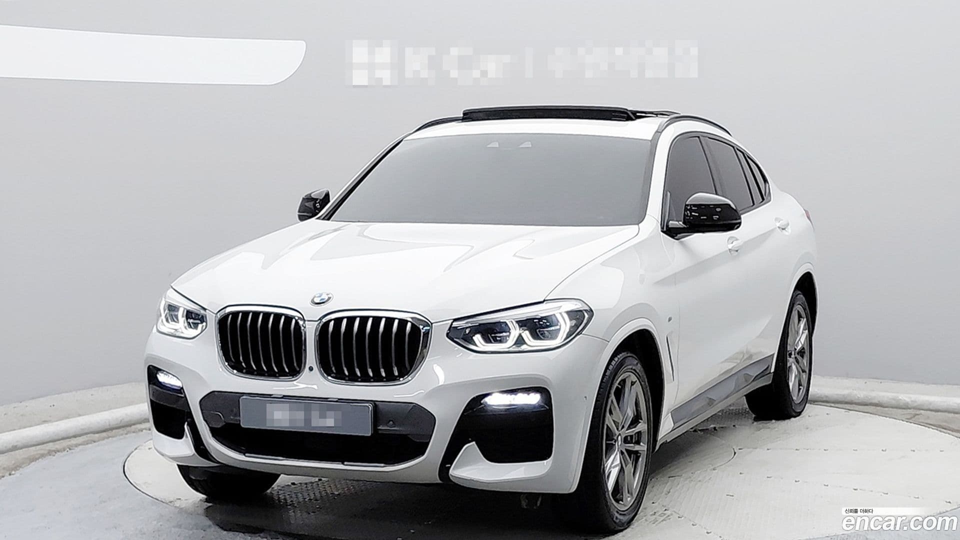 Main__Slider__Photo:X4 BMW 2021.9-0