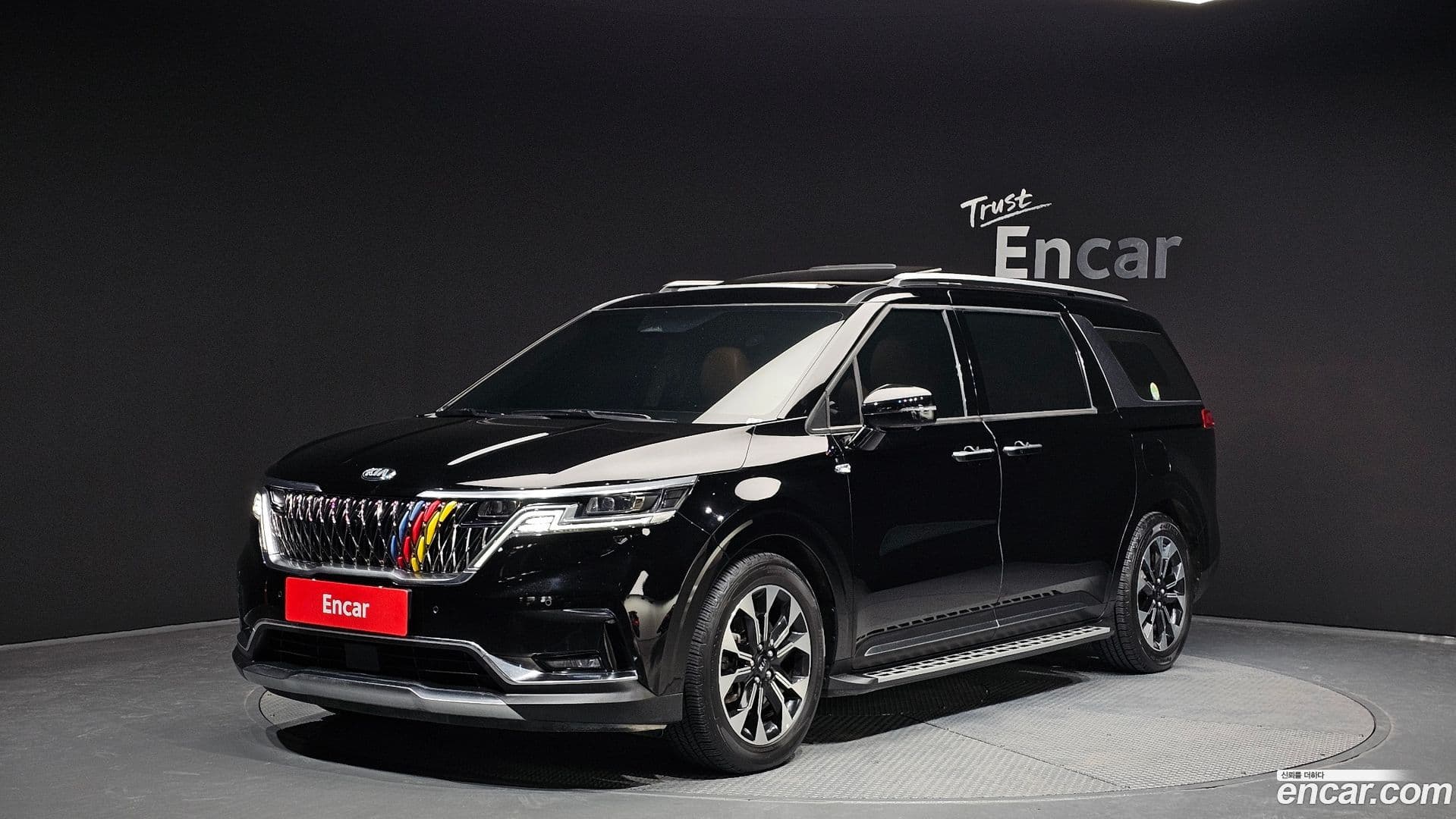 Main__Slider__Photo:Canival Kia 2020.11-0