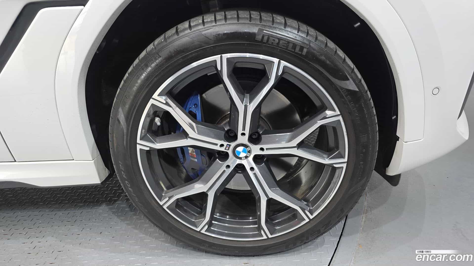 X6 BMW 2022.8-OUTER-005