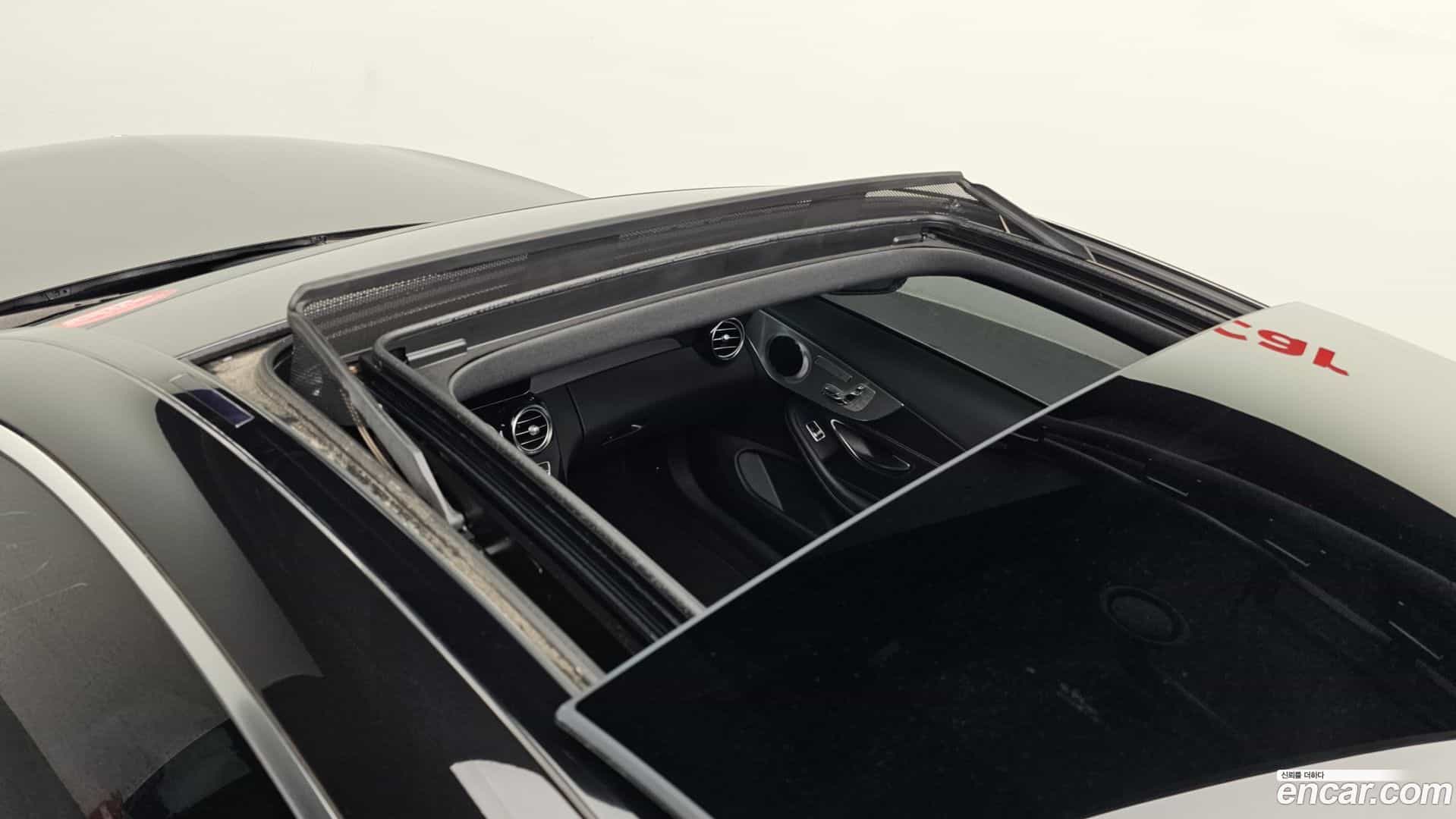 C-Class Mercedes-Benz 2017.5-OPTION-023