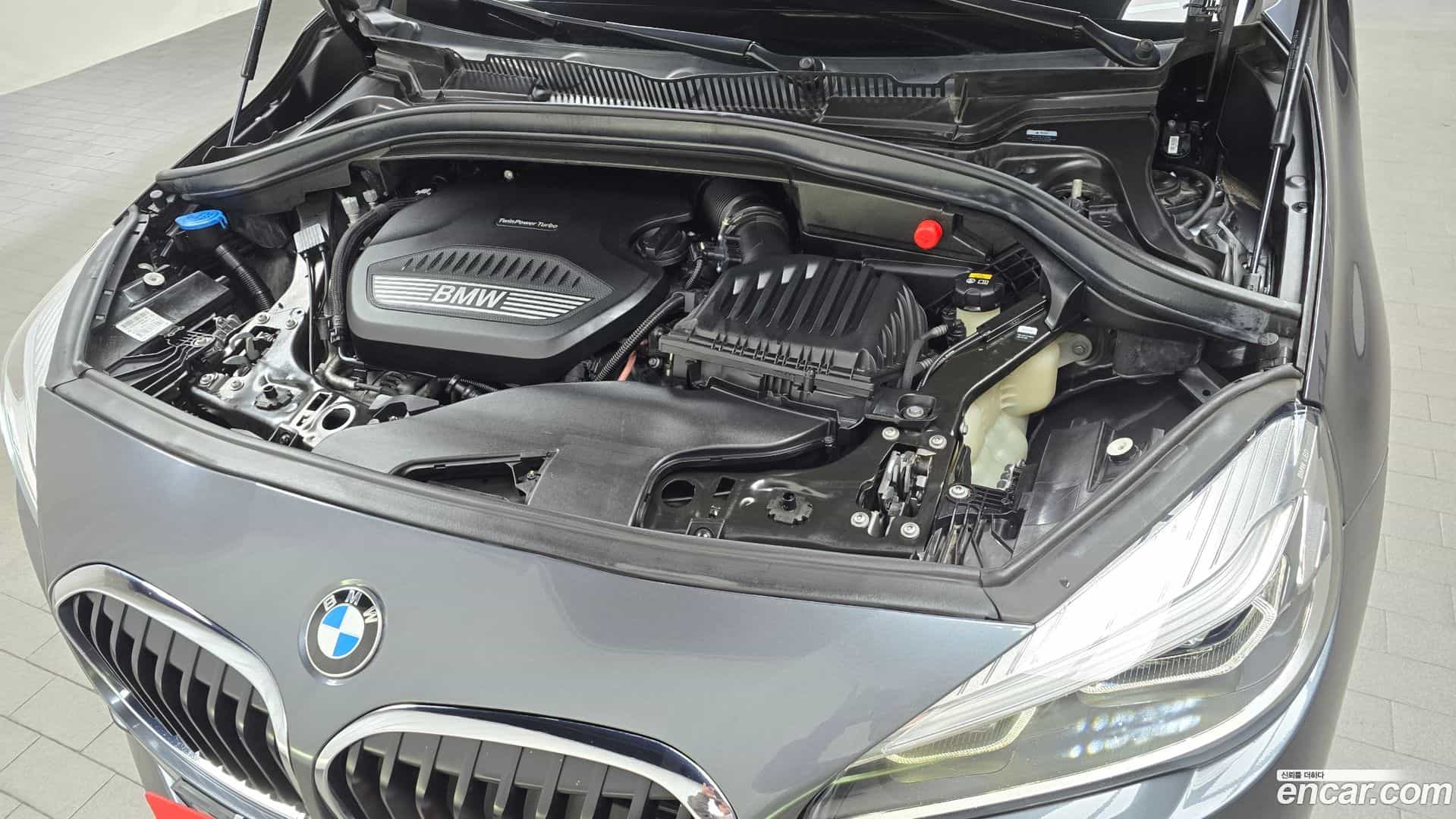 2-Series BMW 2021.0-INNER-006