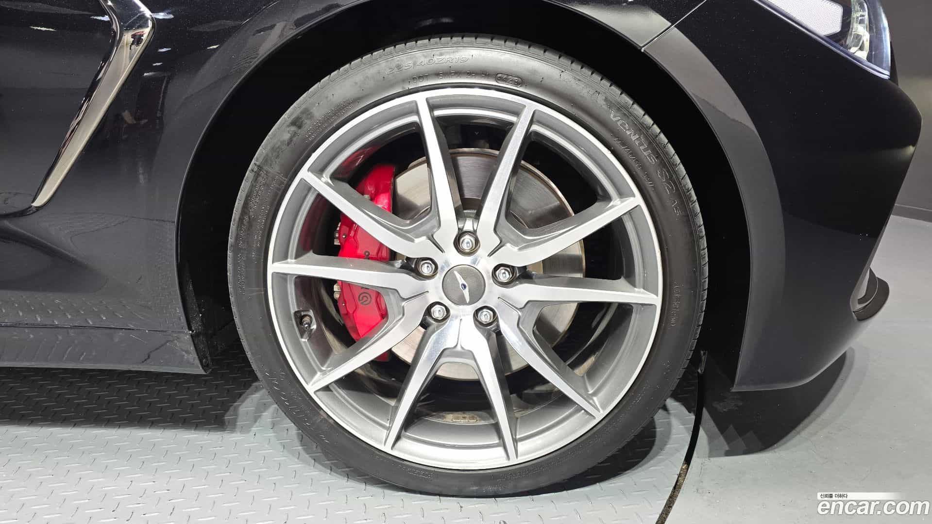 G70 Genesis 2019.11-OUTER-005