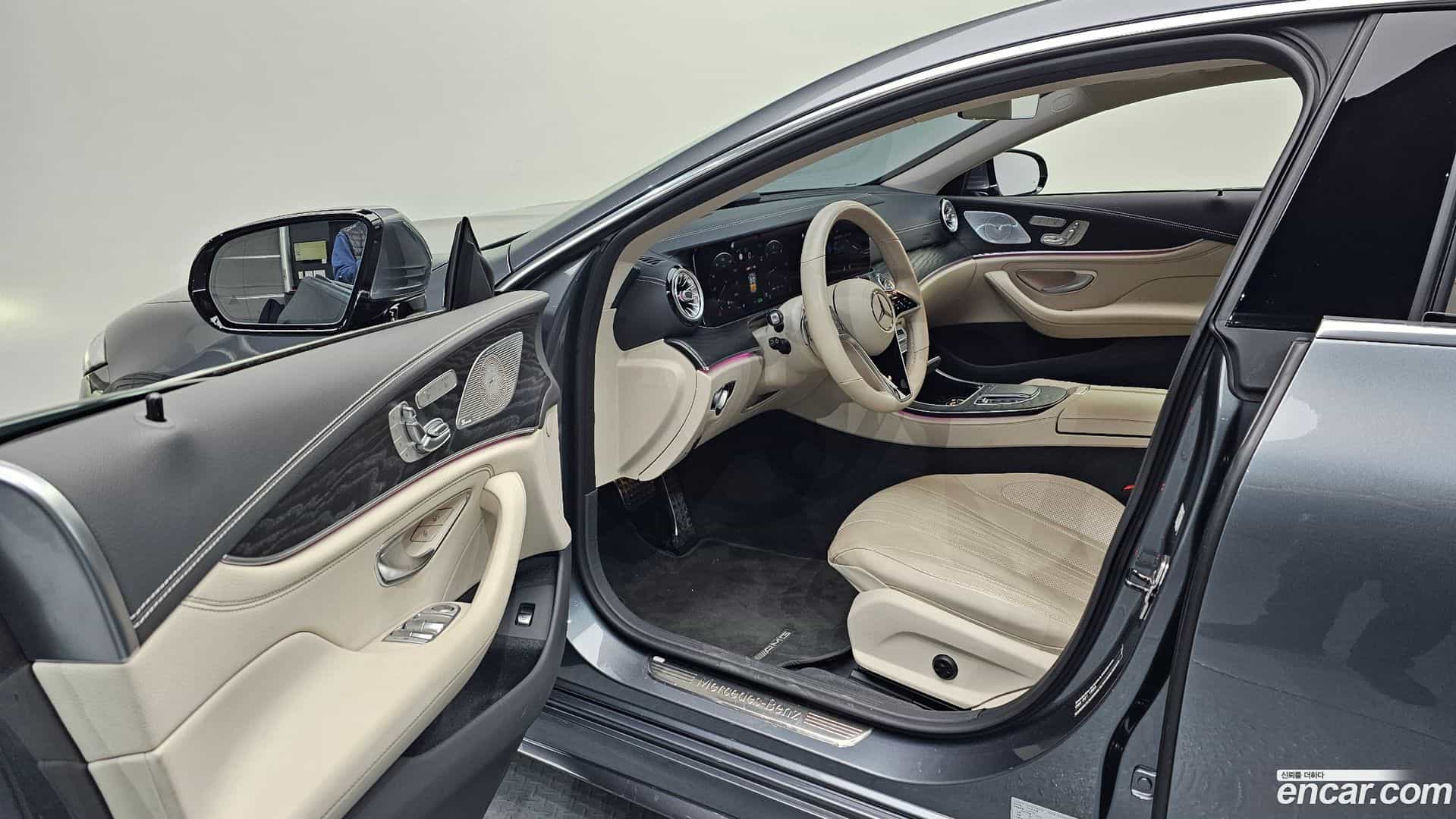 CLS-Class Mercedes-Benz 2022.5-INNER-010