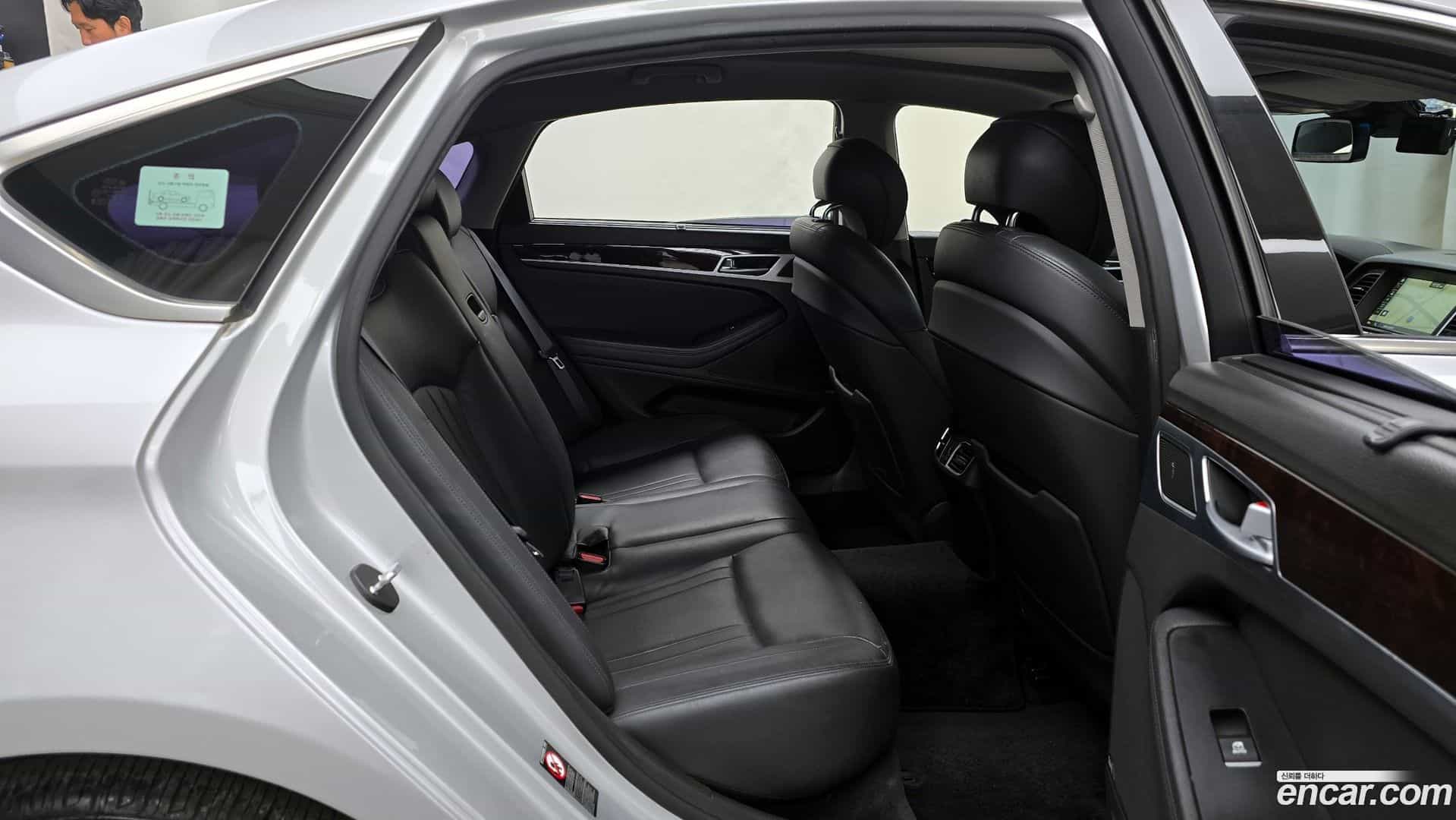 Genesis Hyundai 2015.2-OPTION-016