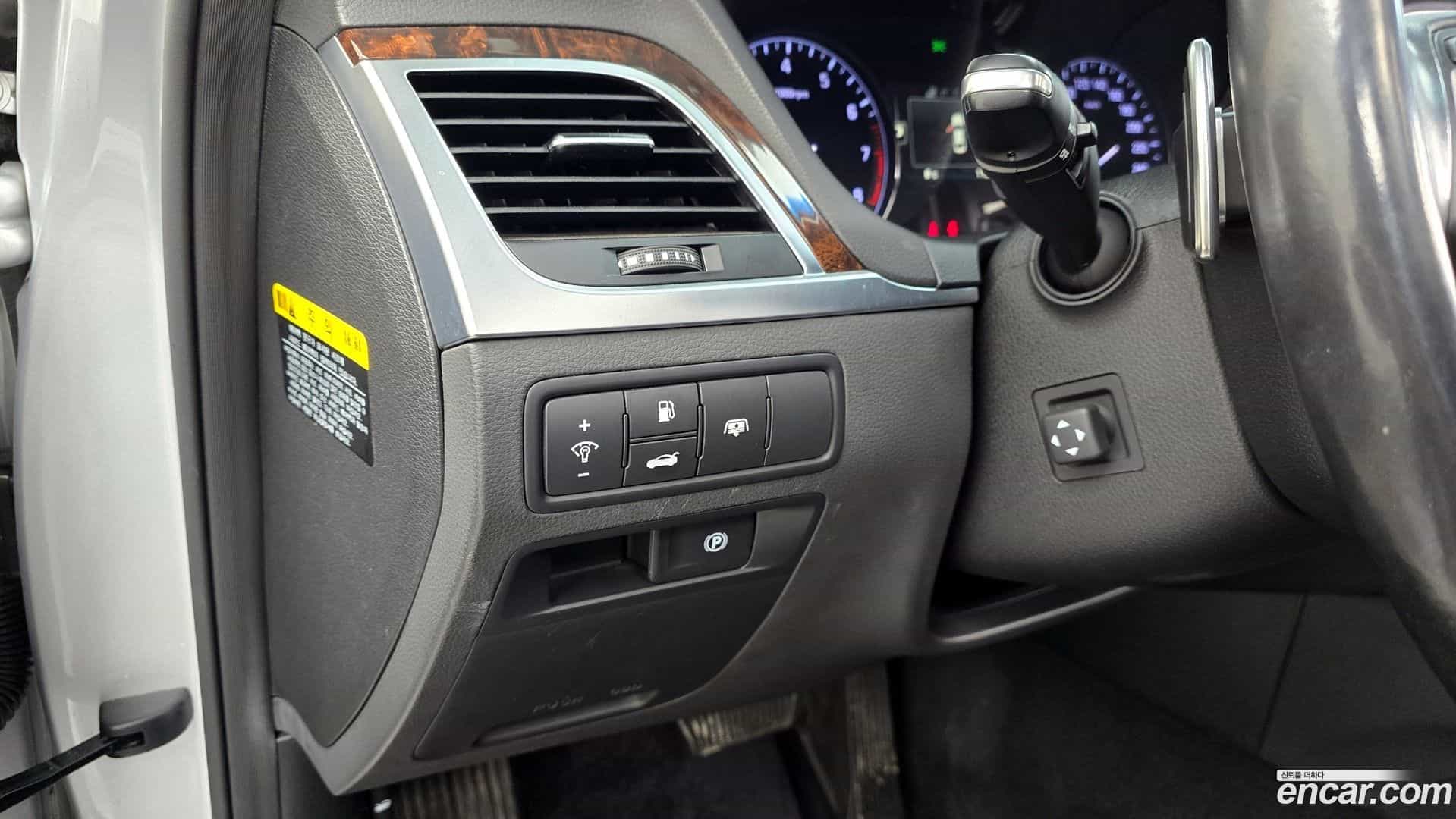 Genesis Hyundai 2015.2-OPTION-020