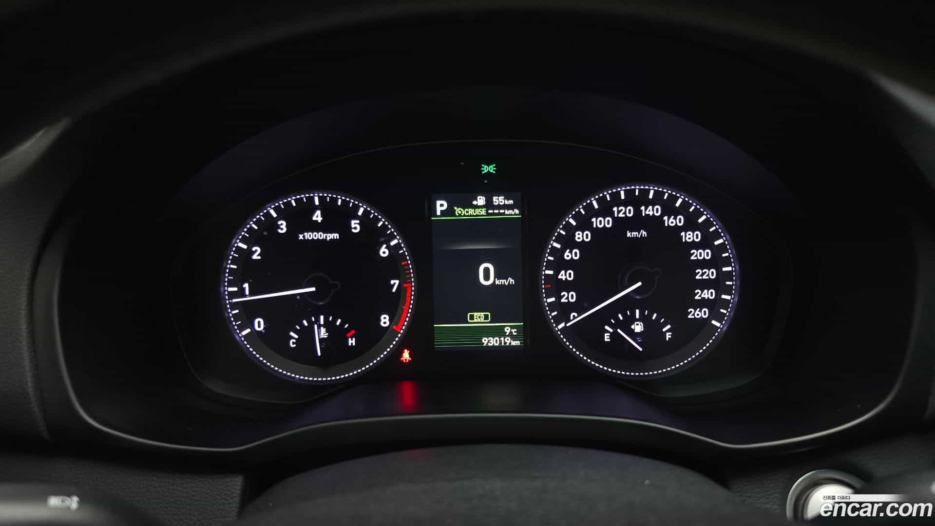 Grandeur Hyundai 2018.2-INNER-008