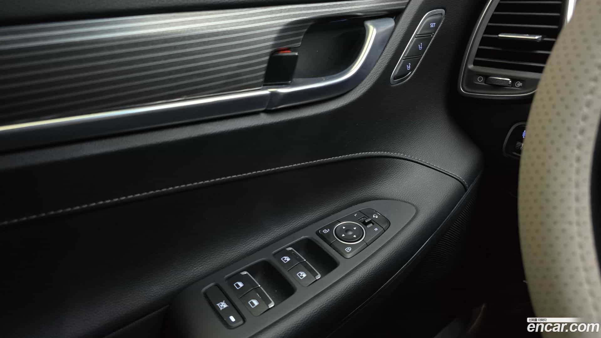 Grandeur Hyundai 2018.2-OPTION-022