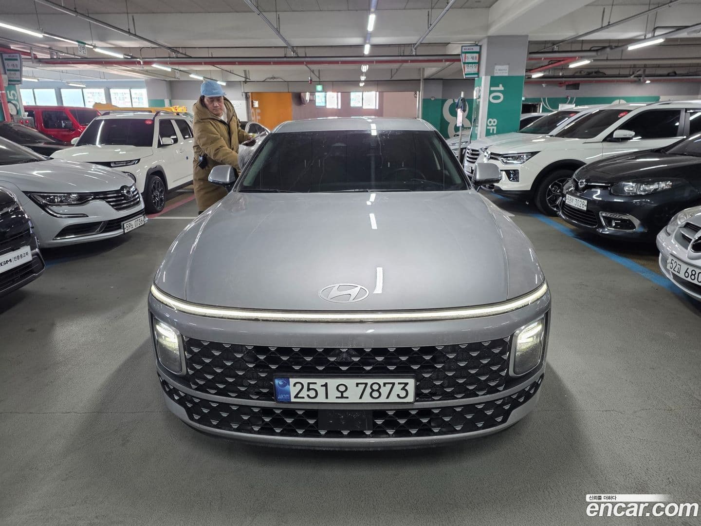 Main__Slider__Photo:Grandeur Hyundai 2023.1-0