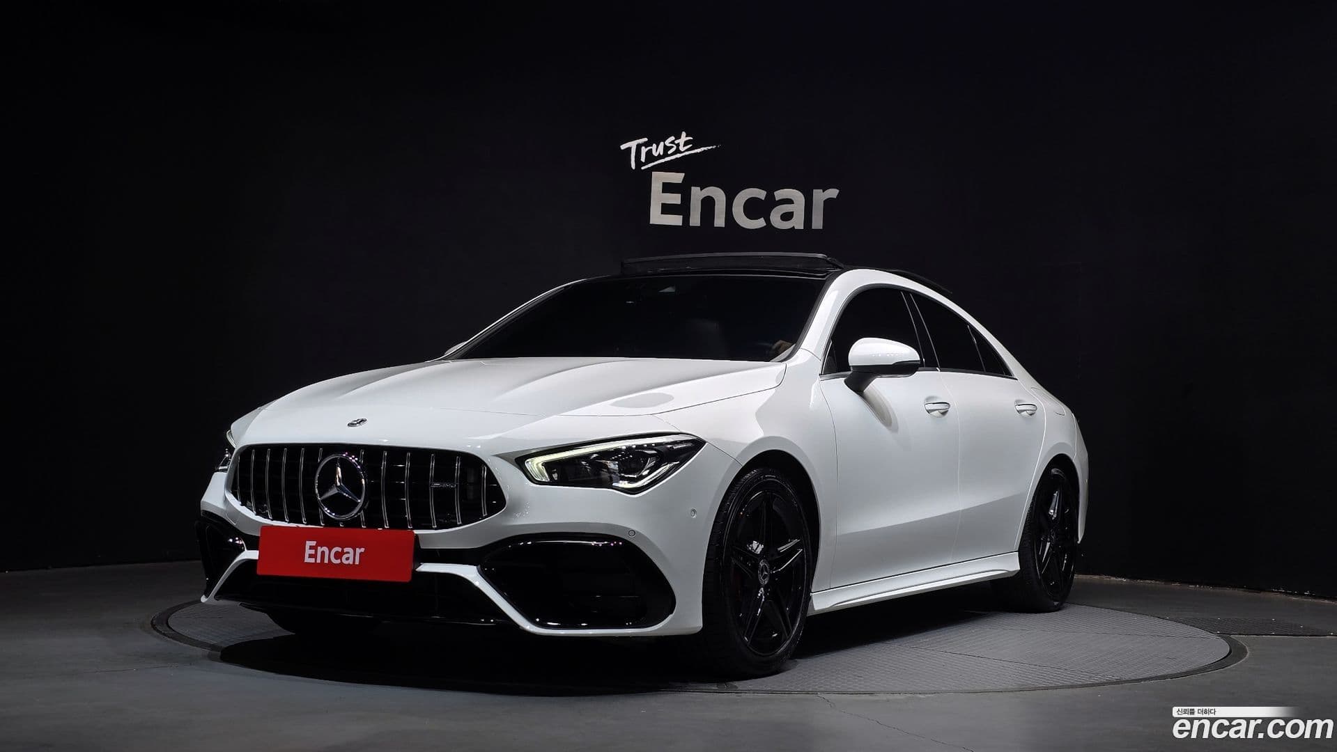 Main__Slider__Photo:CLA-Class Mercedes-Benz 2020.3-0