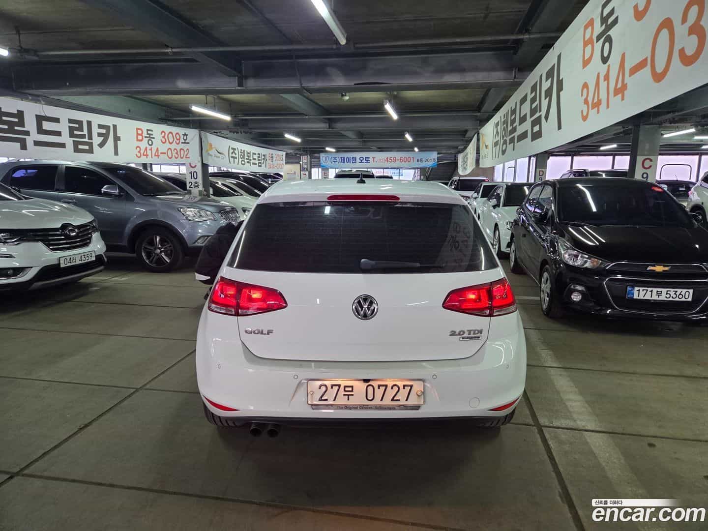 Golf Volkswagen 2015.8-OUTER-004