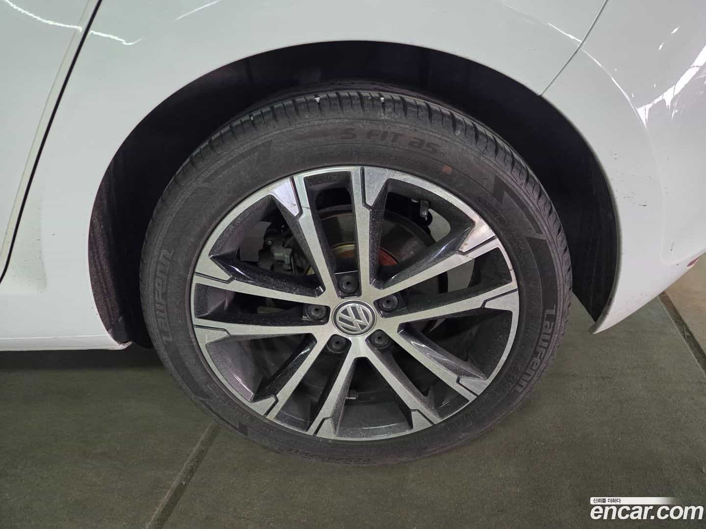 Golf Volkswagen 2015.8-INNER-006