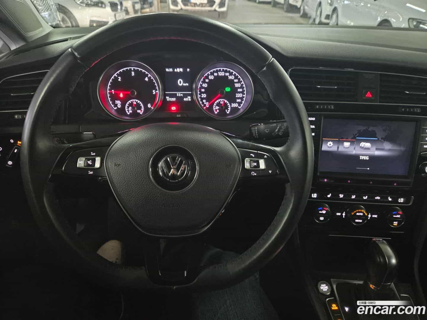 Golf Volkswagen 2015.8-INNER-008