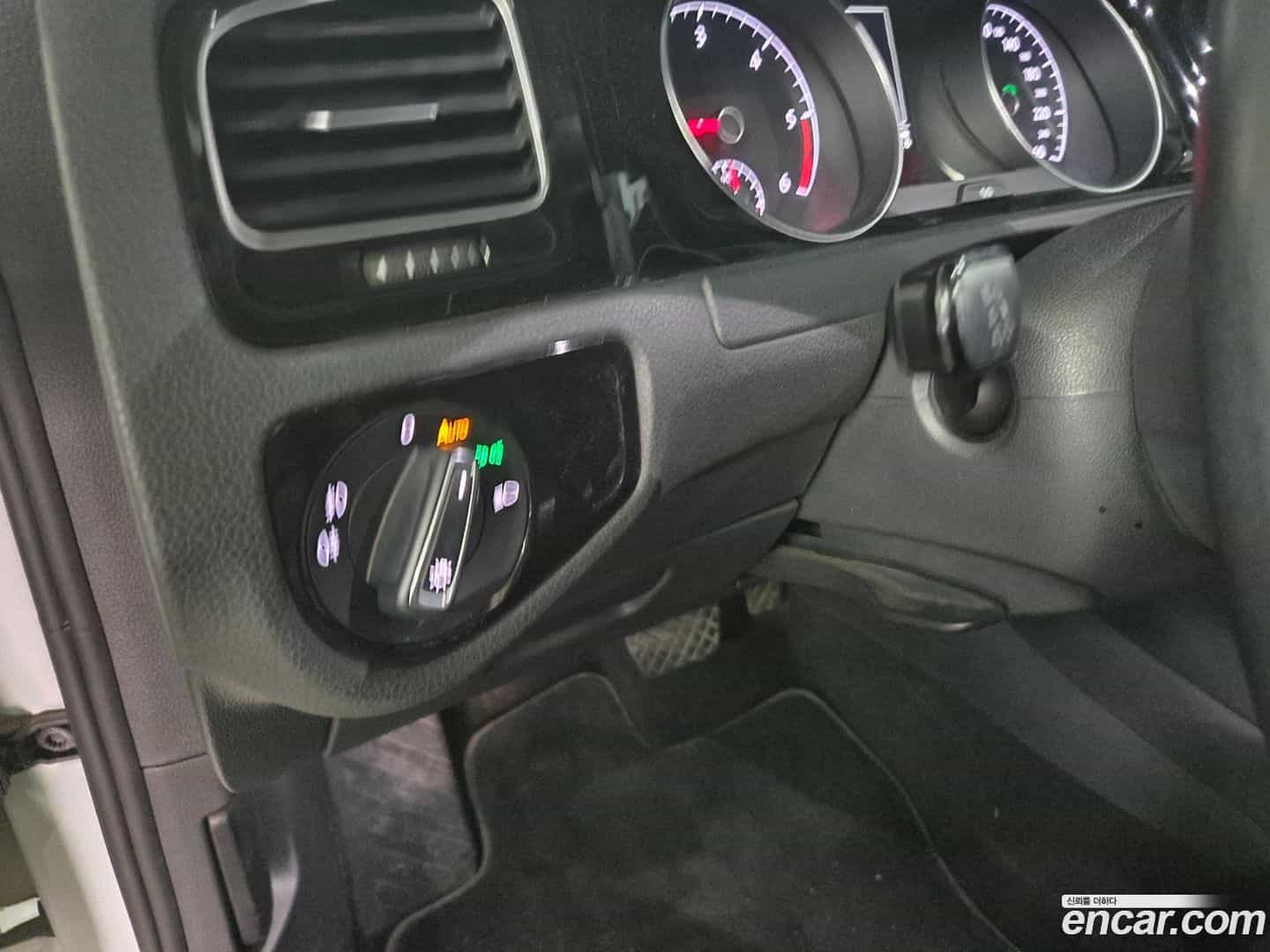 Golf Volkswagen 2015.8-OPTION-018