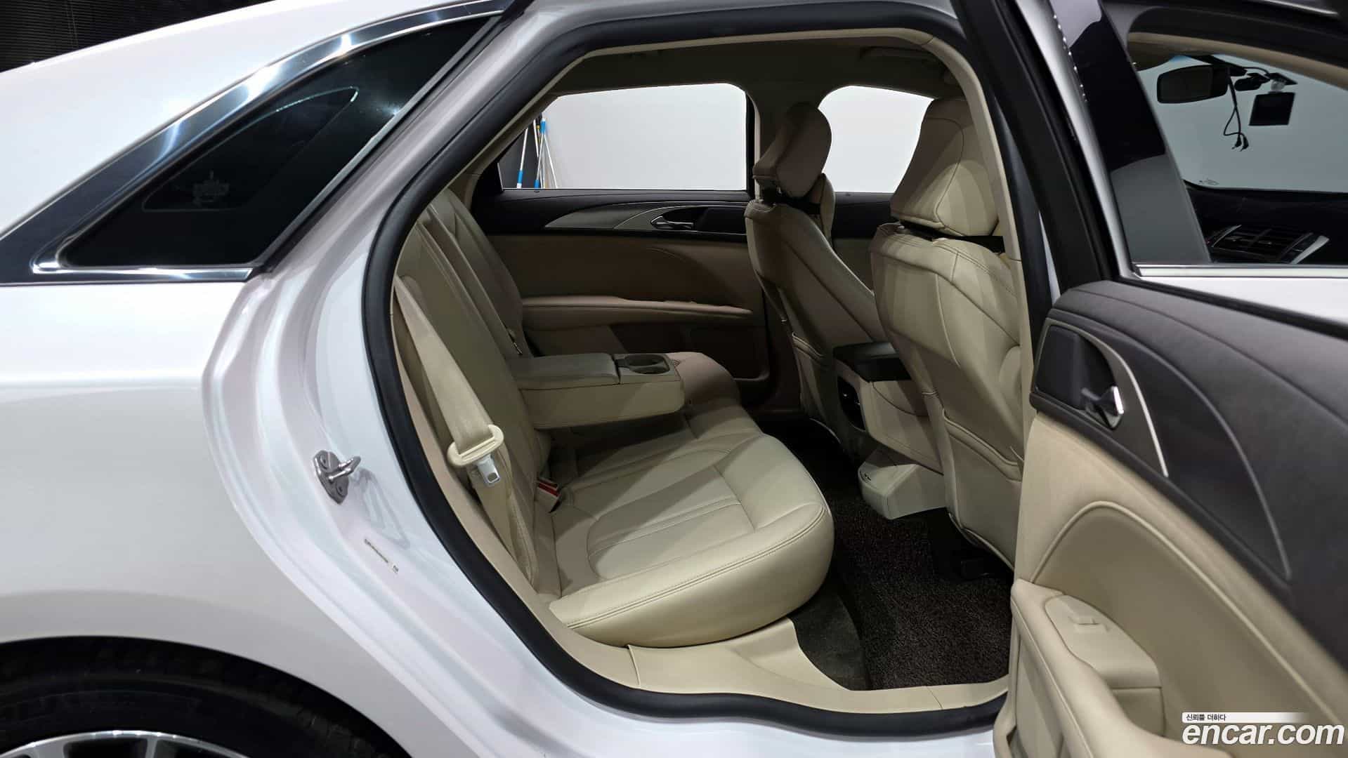 MKZ Lincoln 2020.3-OPTION-016