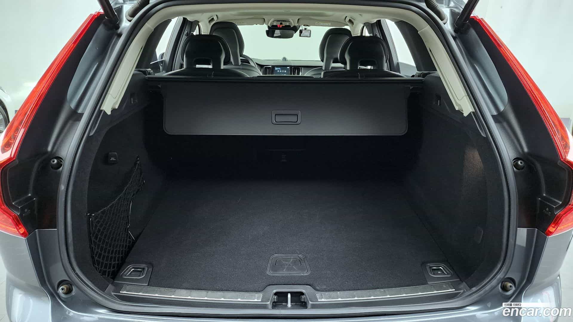 XC60 Volvo 2018.5-OPTION-024