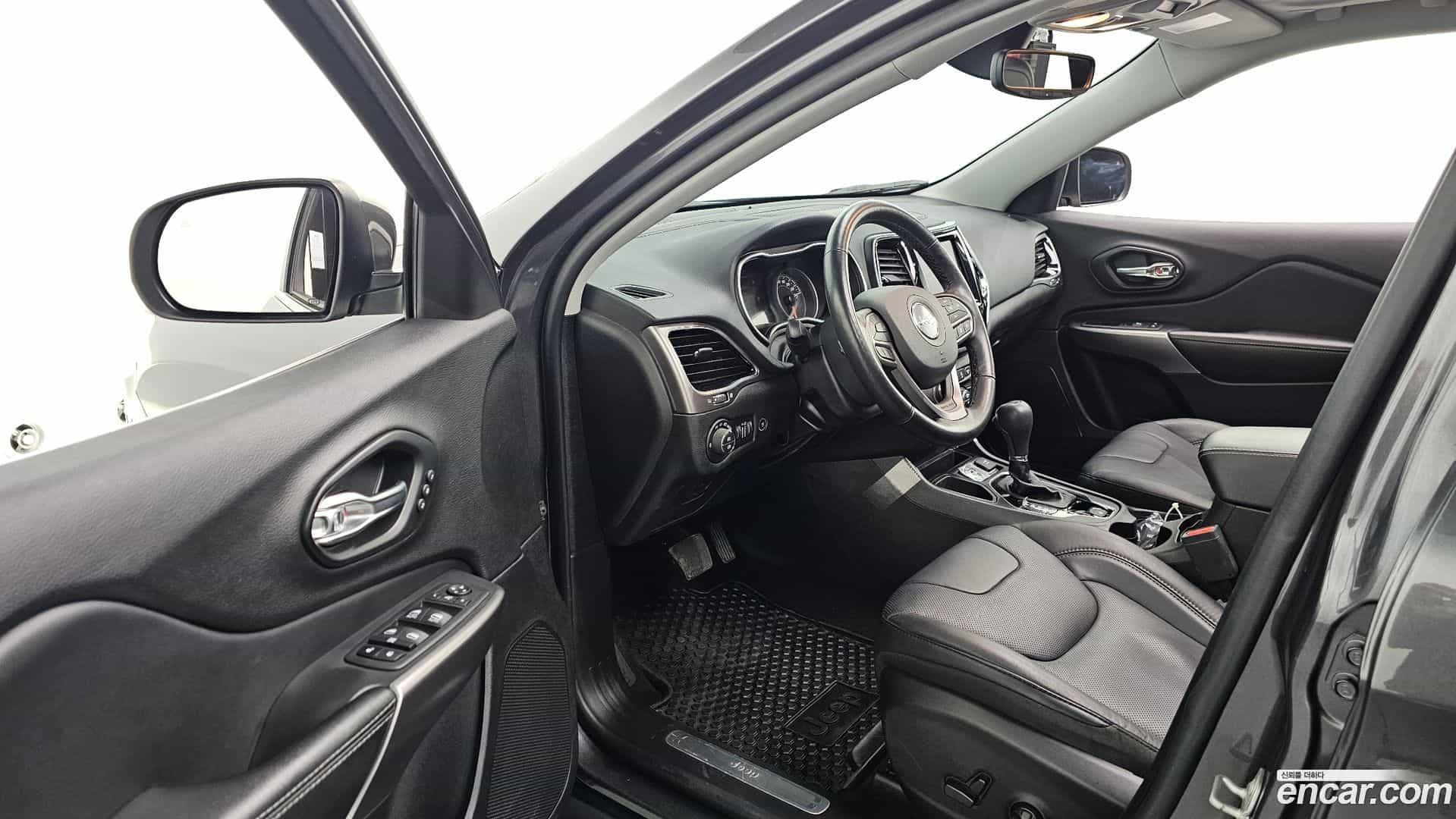 Cherokee Jeep 2021.11-OPTION-015
