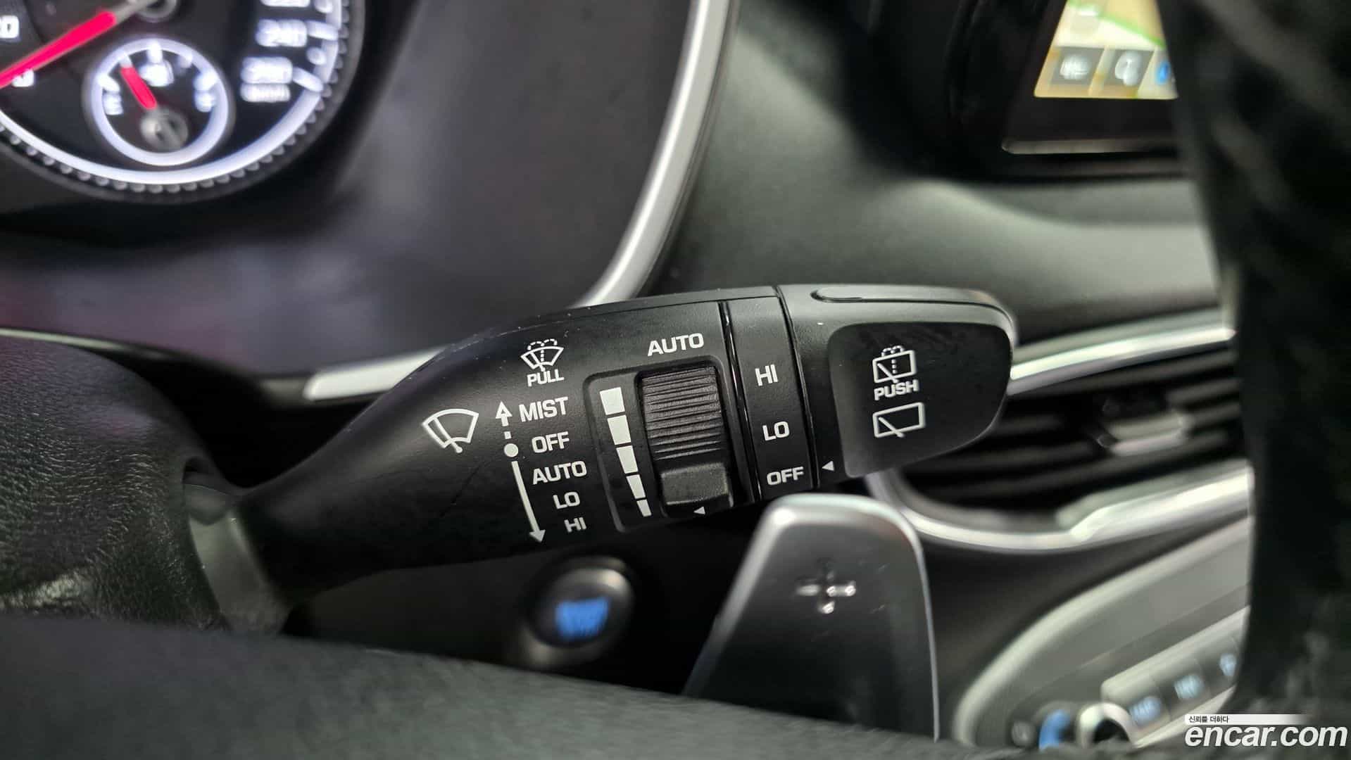 Santafe Hyundai 2022.1-OPTION-020
