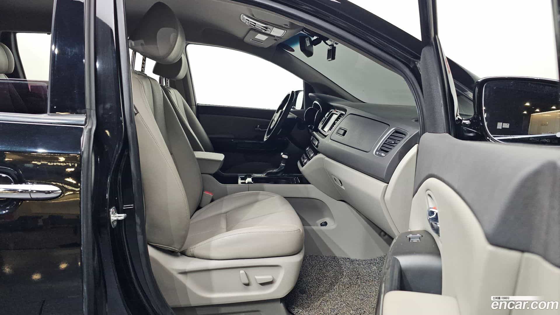 Canival Kia 2017.10-OPTION-015