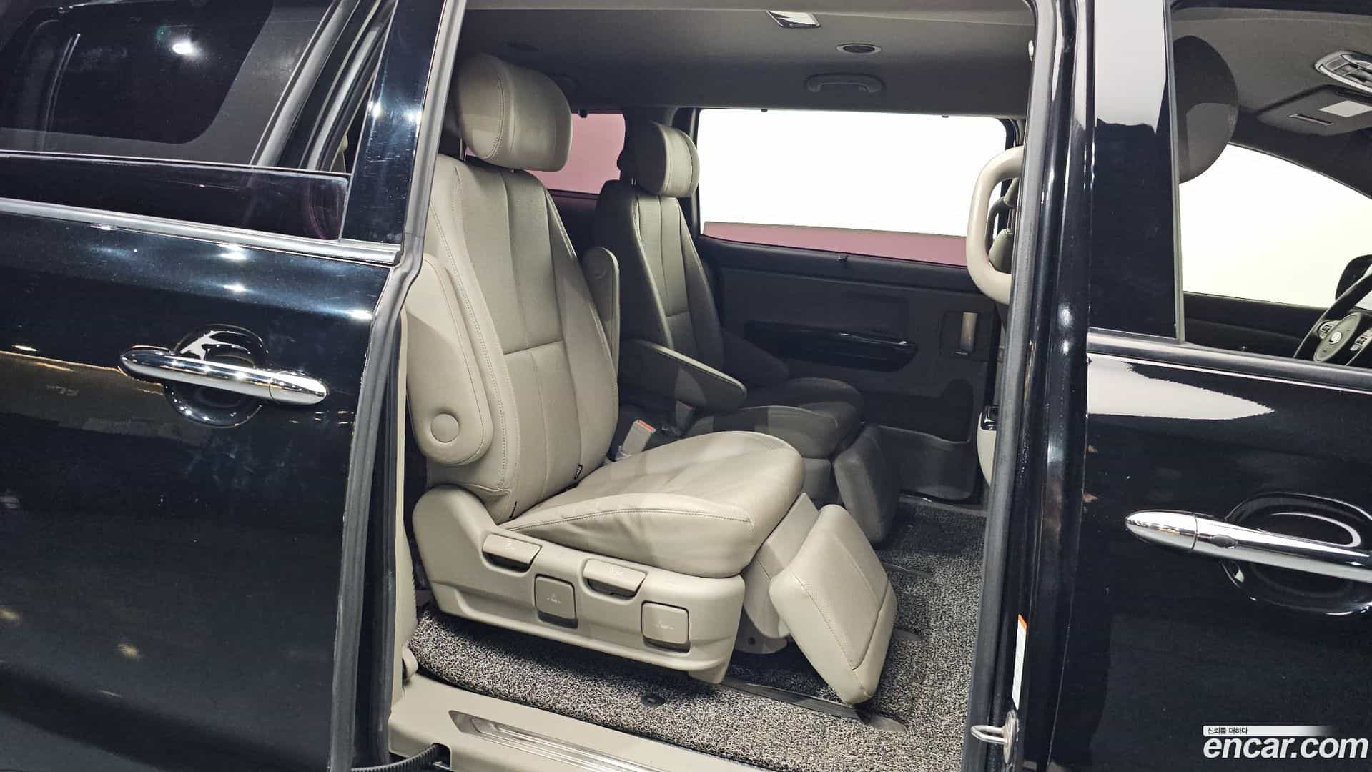 Canival Kia 2017.10-OPTION-016