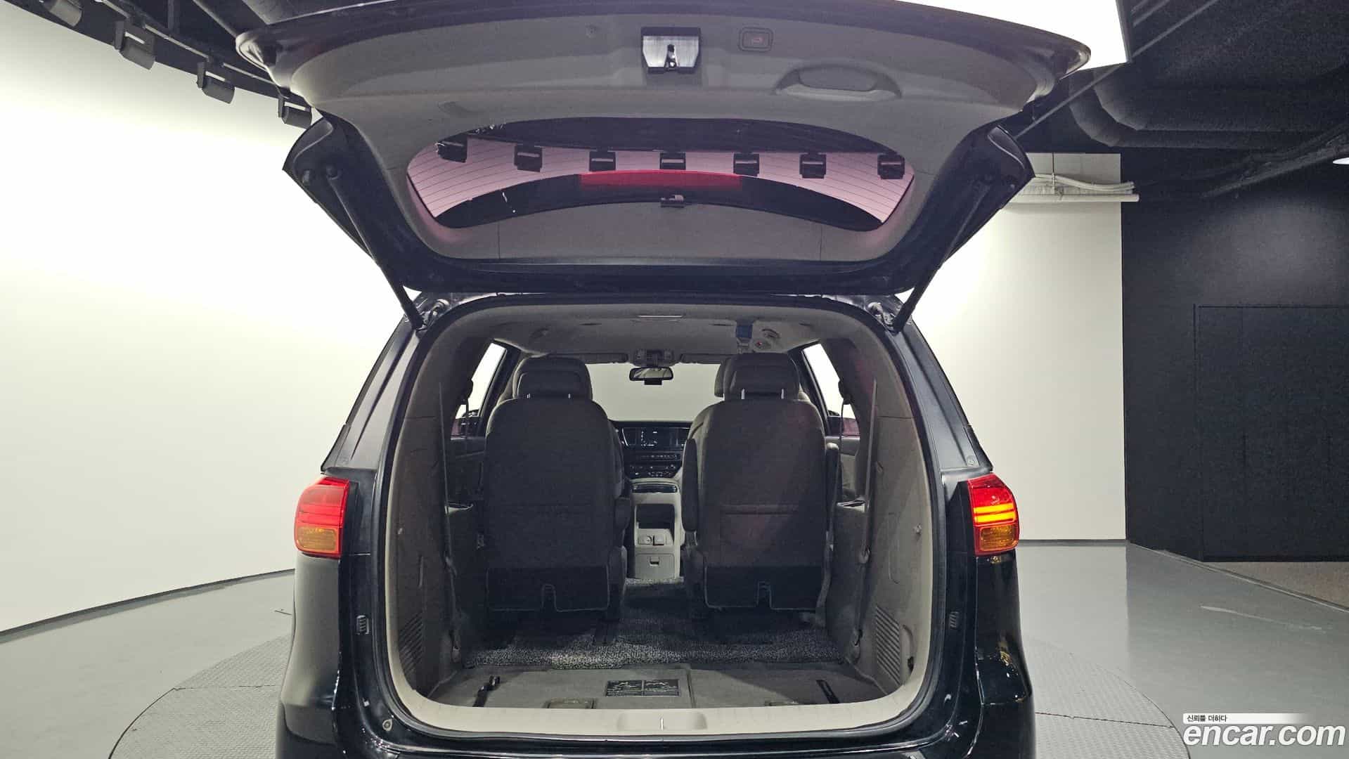 Canival Kia 2017.10-OPTION-024