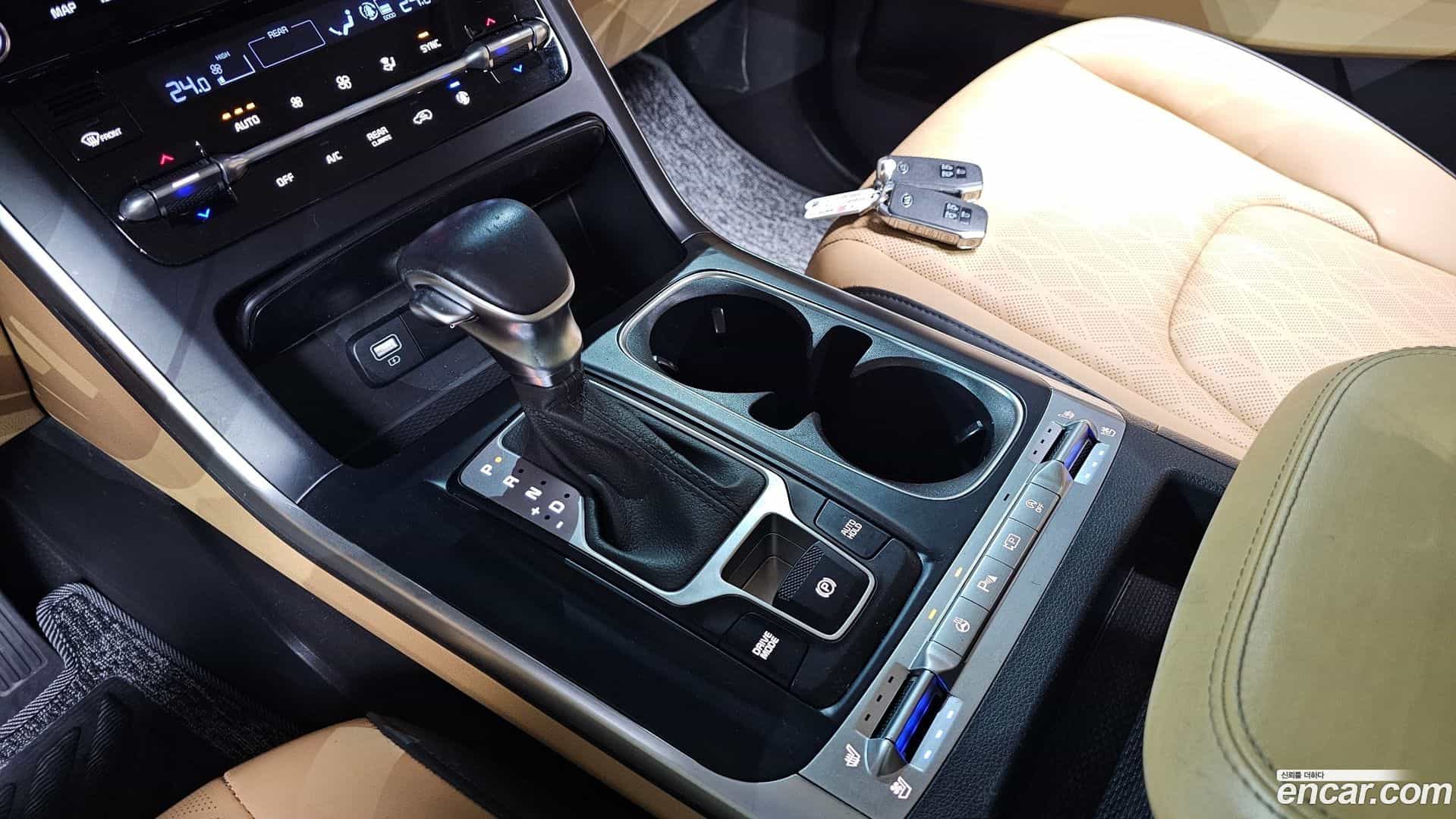 Canival Kia 2021.1-INNER-009