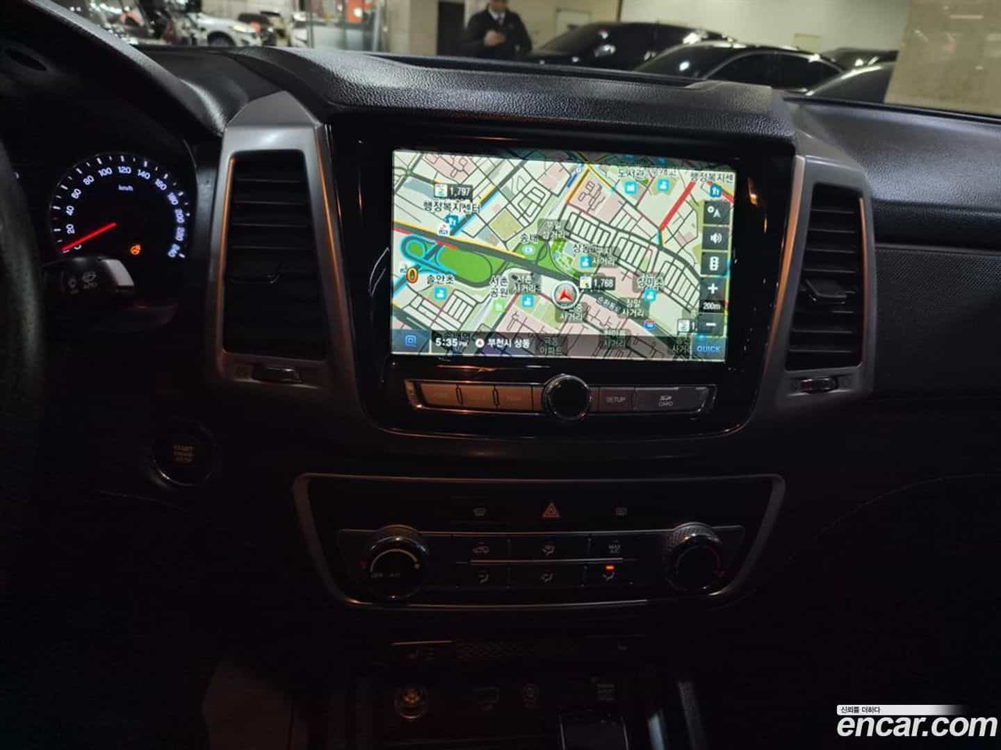 Rexton KG Mobility 2018.2-INNER-010