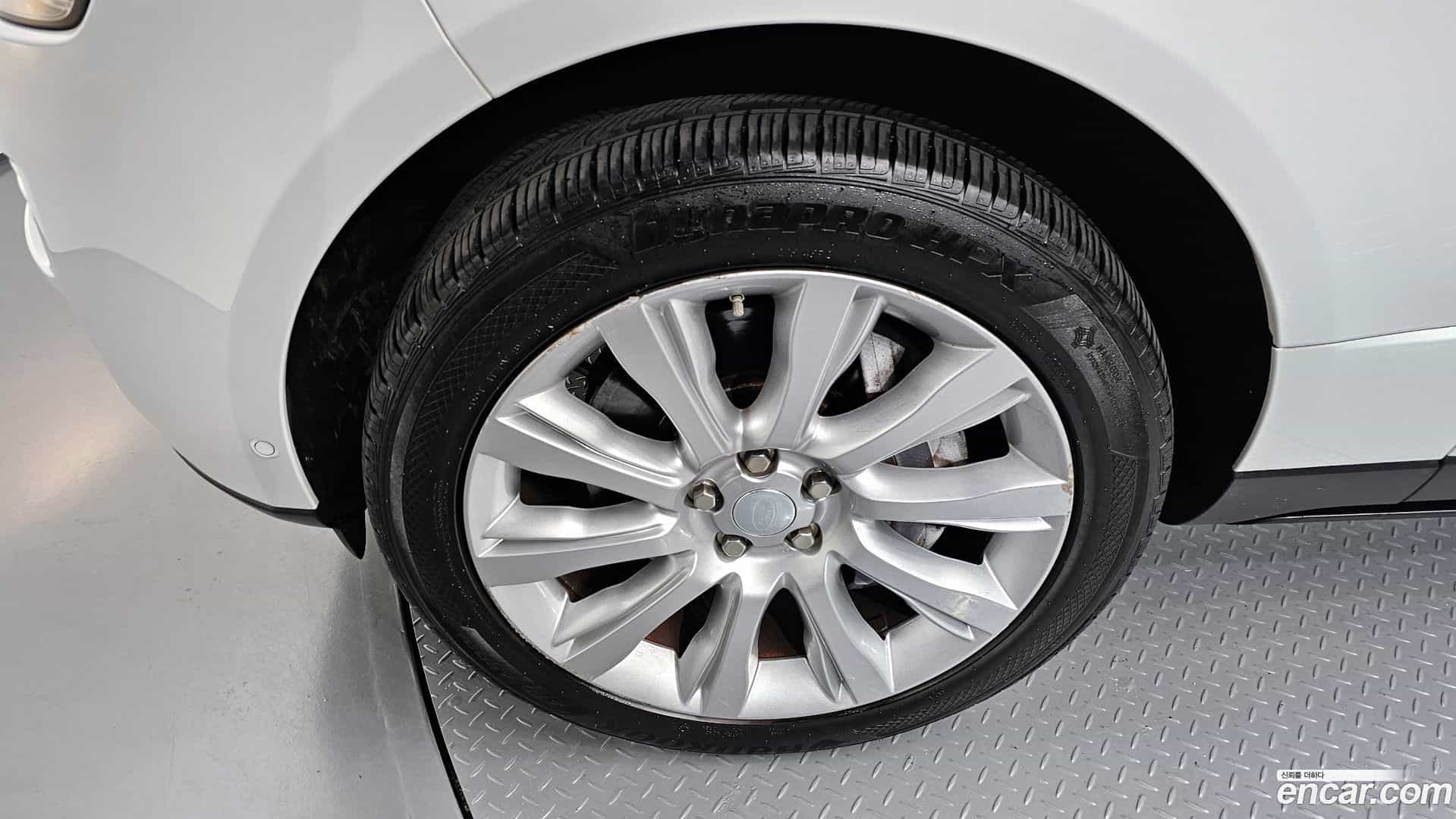 Range Rover Land Rover 2016.11-OUTER-005