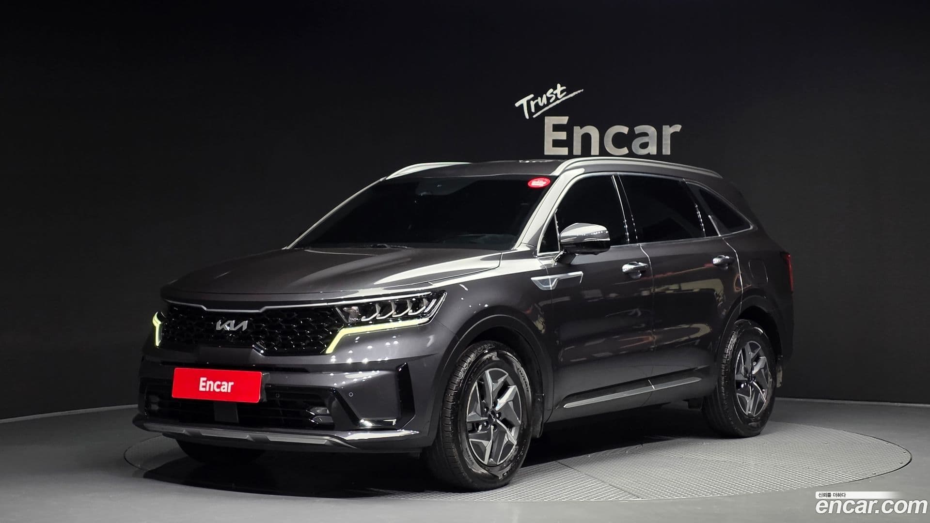 Main__Slider__Photo:Sorento Kia 2021.7-0