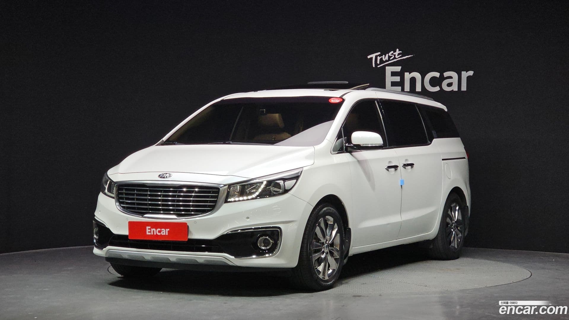 Main__Slider__Photo:Canival Kia 2017.8-0