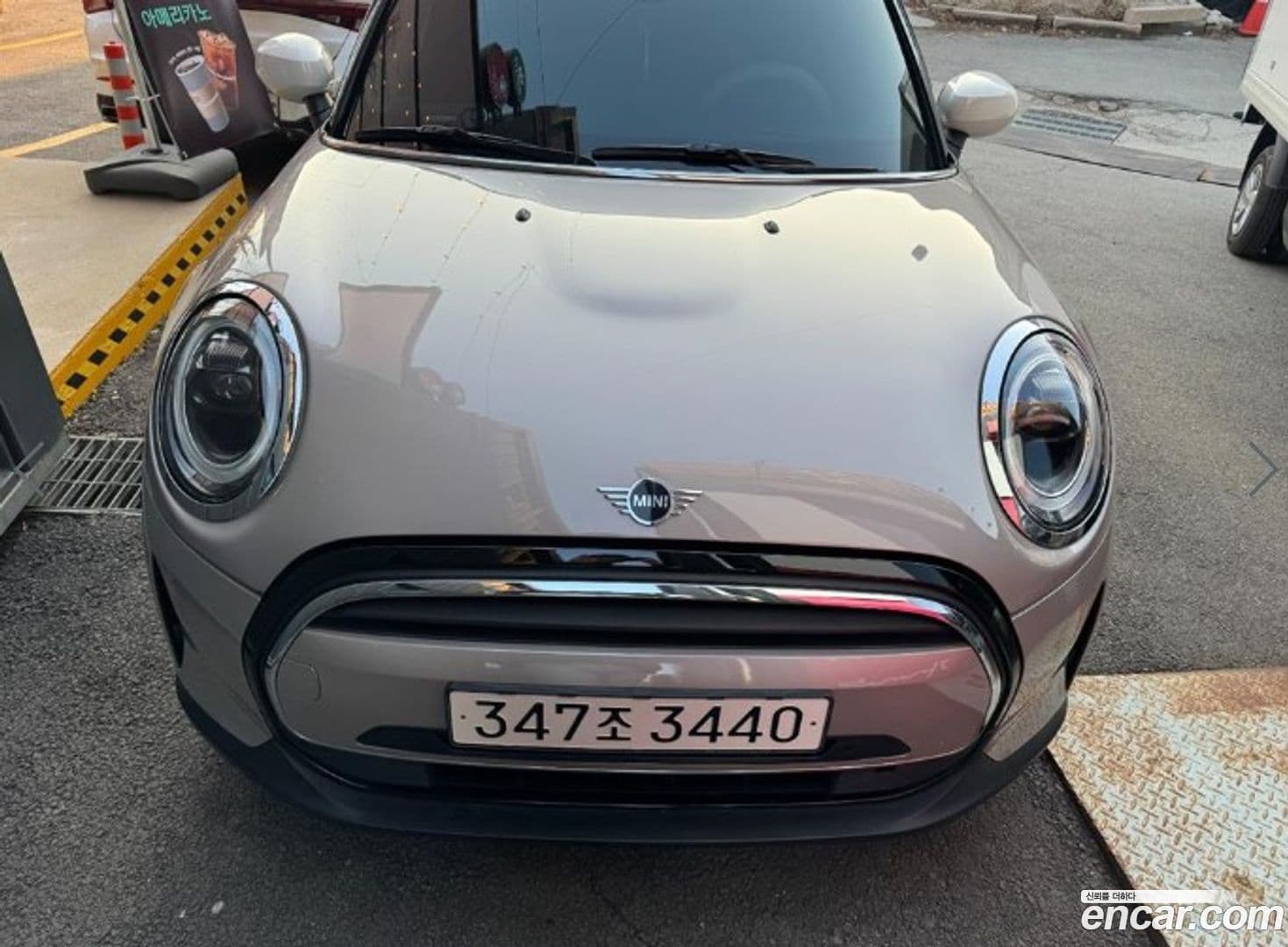 Main__Slider__Photo:Cooper Mini 2023.6-0