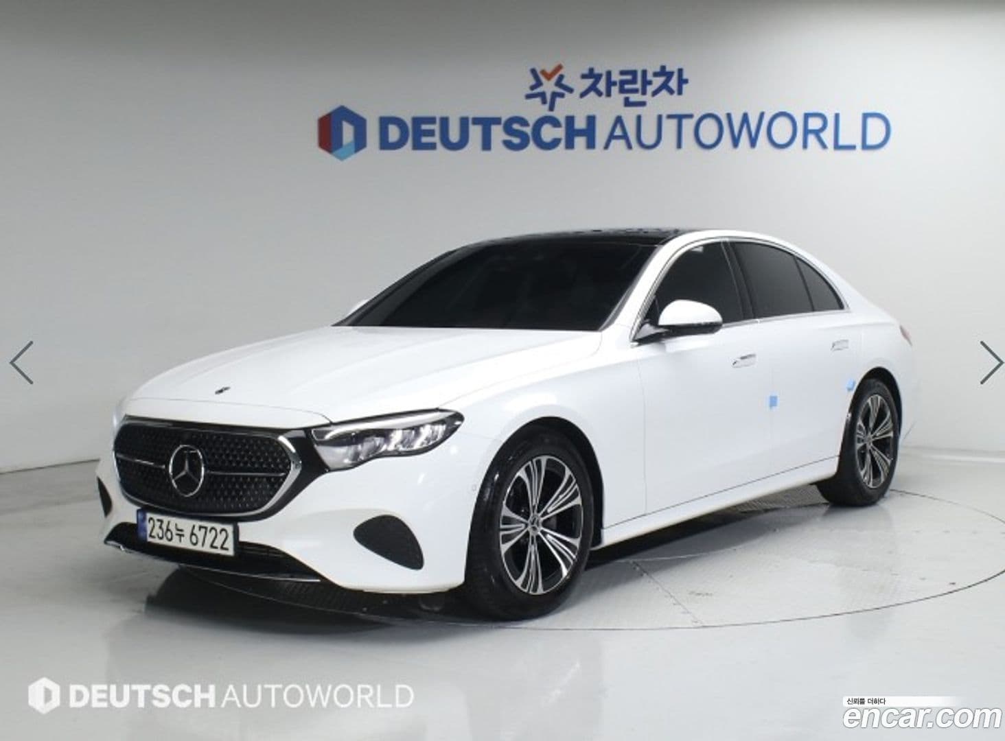 Main__Slider__Photo:E-Class Mercedes-Benz 2024.8-0