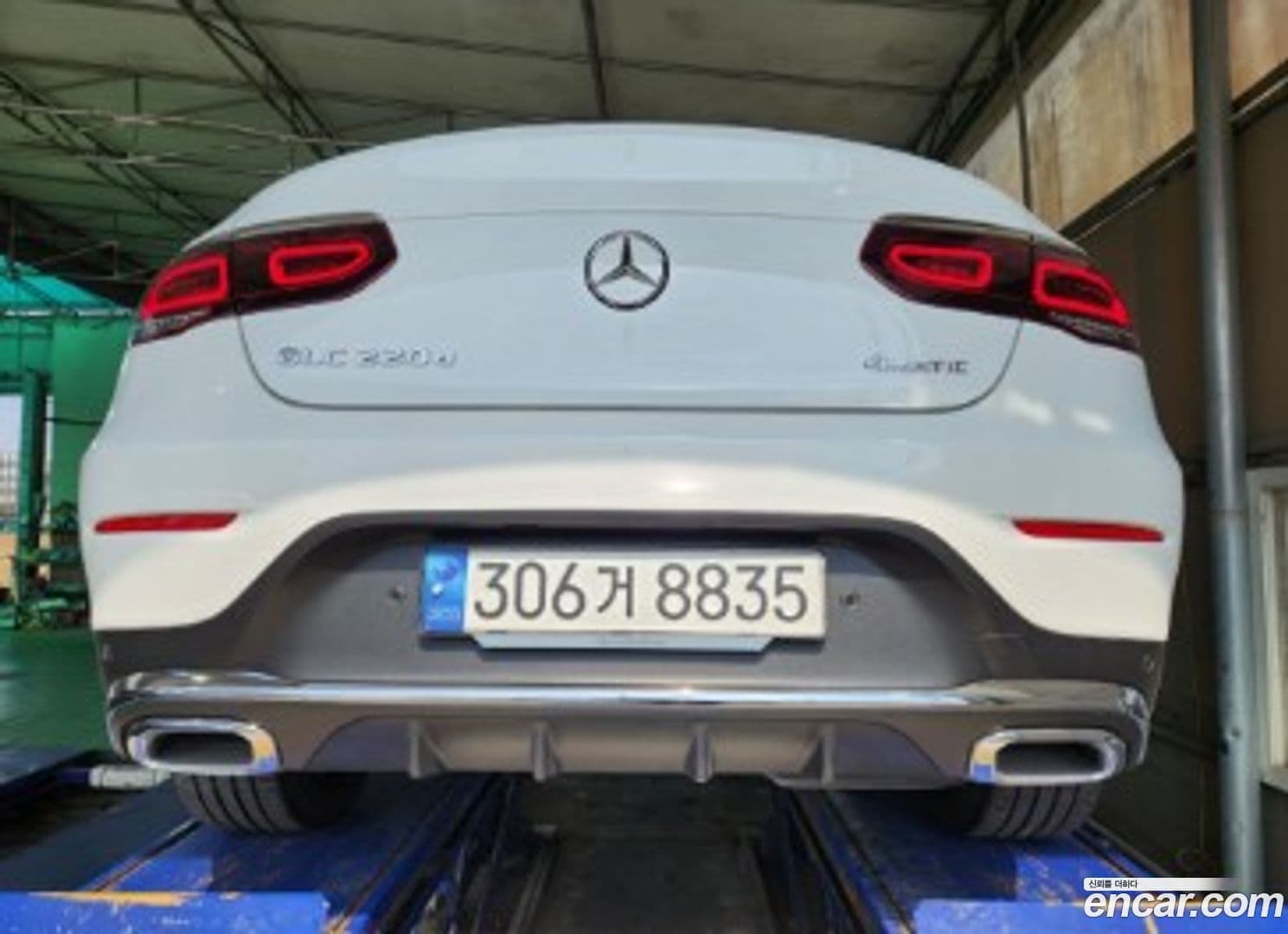 Main__Slider__Photo:GLC-Class Mercedes-Benz 2023.4-1