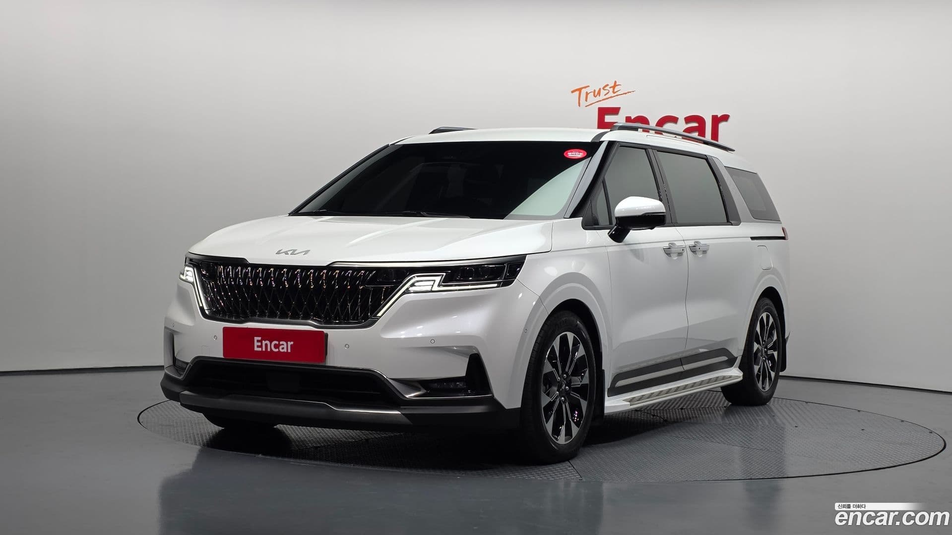 Main__Slider__Photo:Canival Kia 2023.7-0