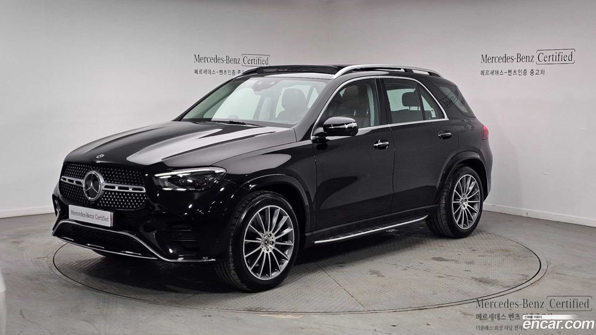 GLE-Class Mercedes-Benz 2025.2-OUTER-001