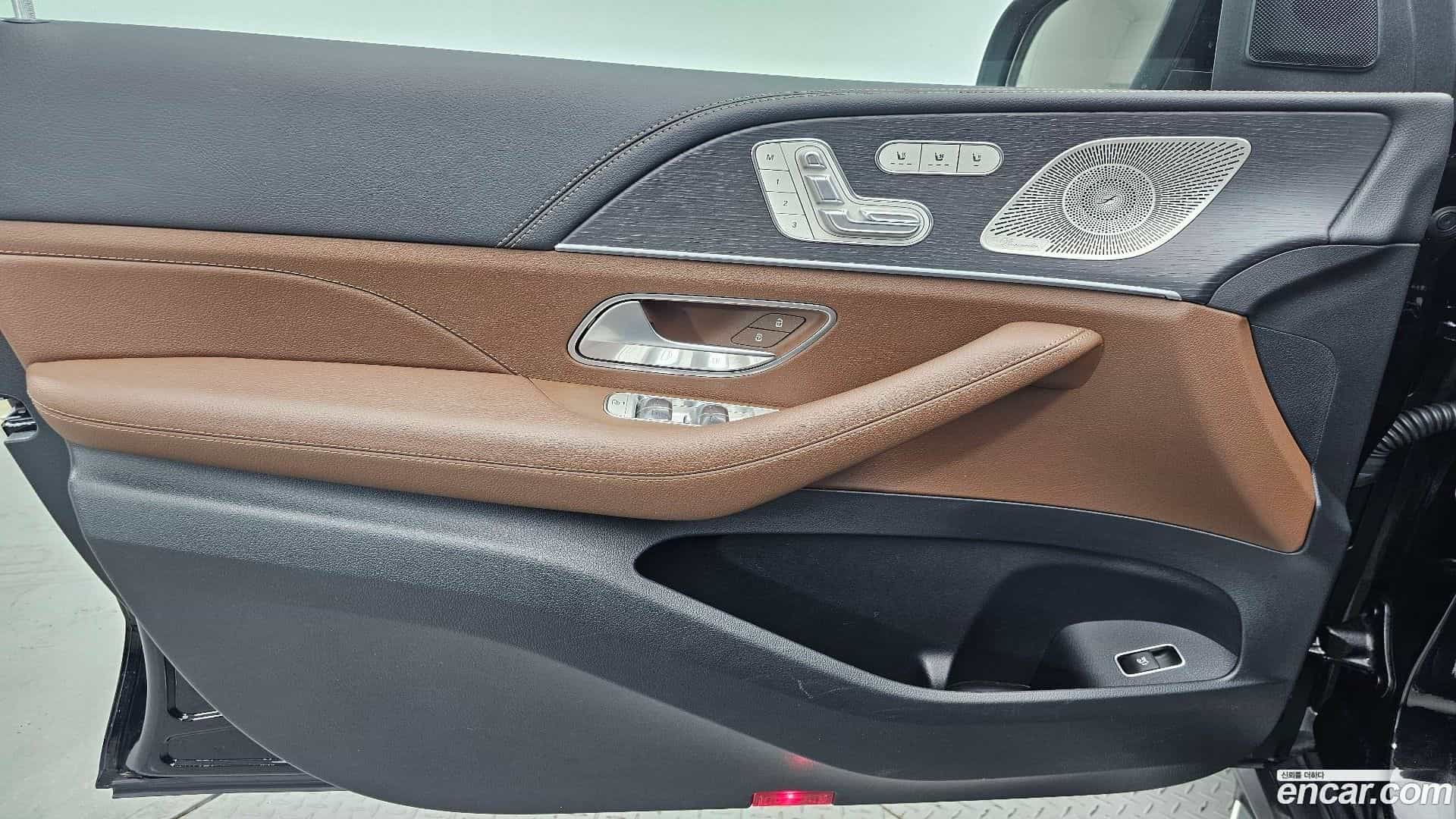GLE-Class Mercedes-Benz 2025.2-OPTION-016