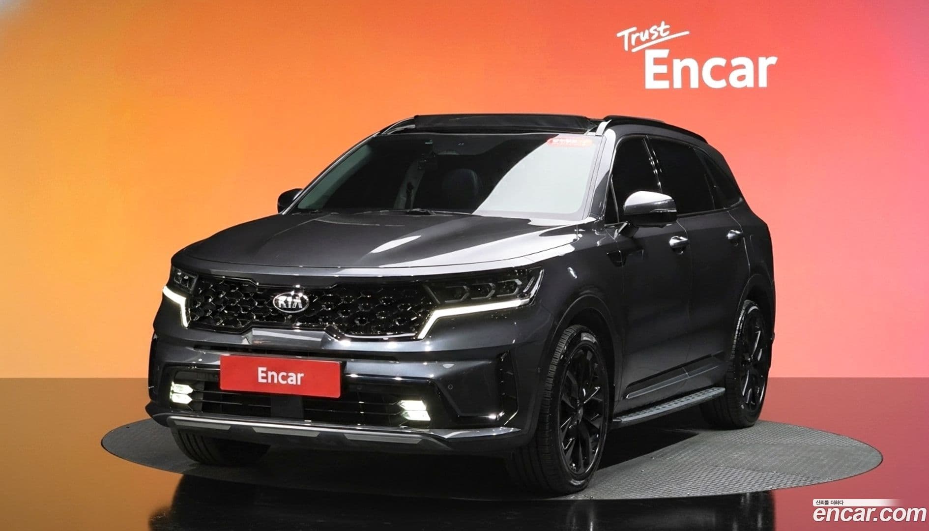 Main__Slider__Photo:Sorento Kia 2021.5-0