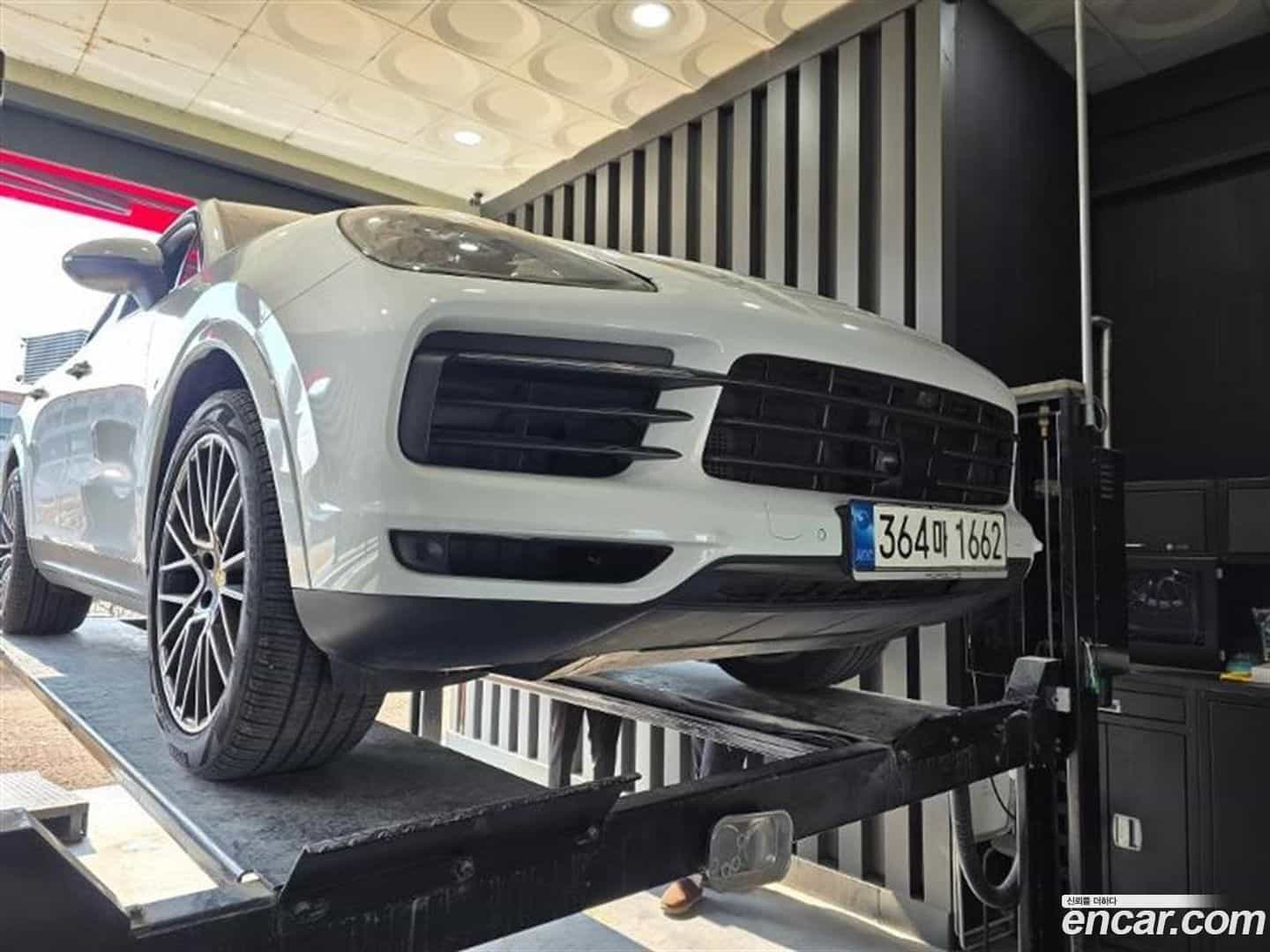 Cayenne Porsche 2020.6-OUTER-001
