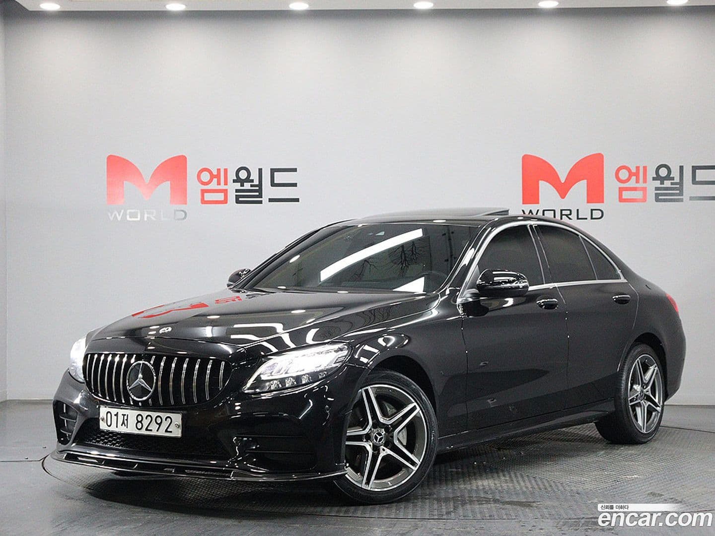 Main__Slider__Photo:C-Class Mercedes-Benz 2019.3-0