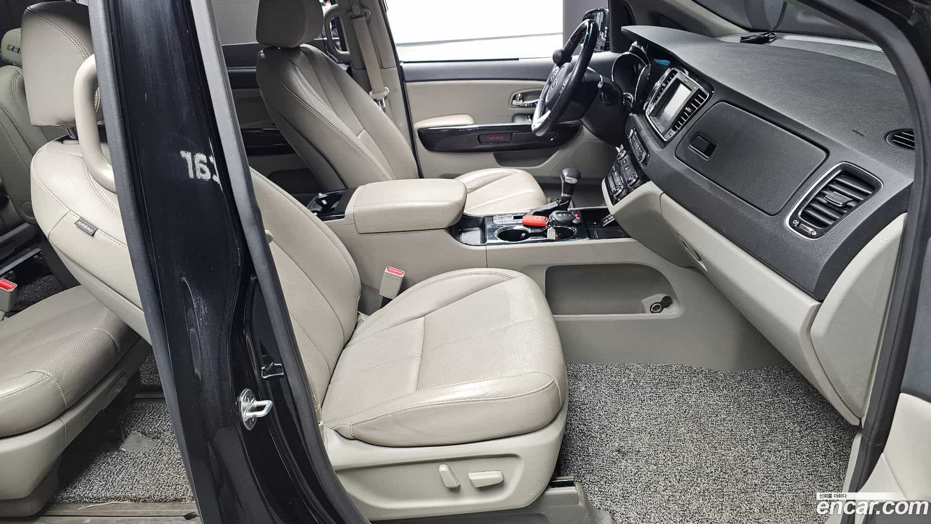 Canival Kia 2019.1-INNER-010