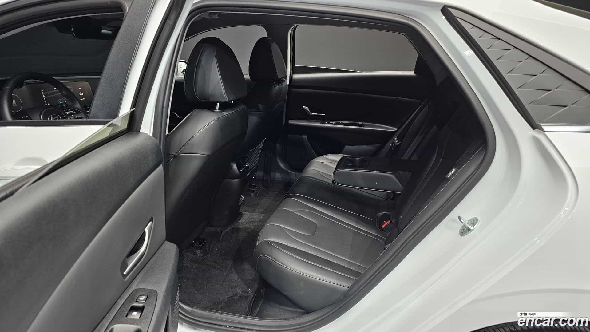 AVANTE Hyundai 2025.0-OPTION-015