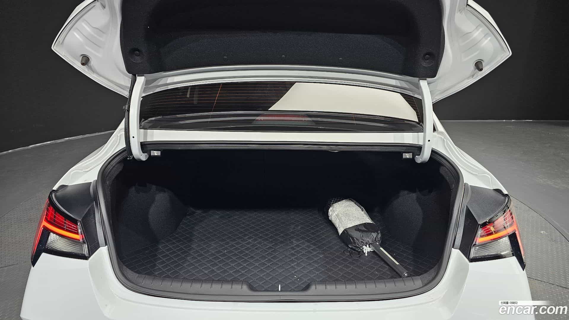 AVANTE Hyundai 2025.0-OPTION-024