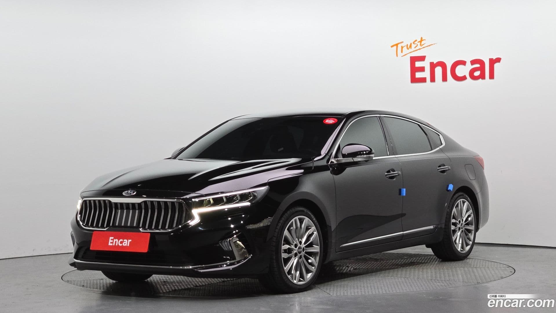 Main__Slider__Photo:K7 Kia 2021.1-0