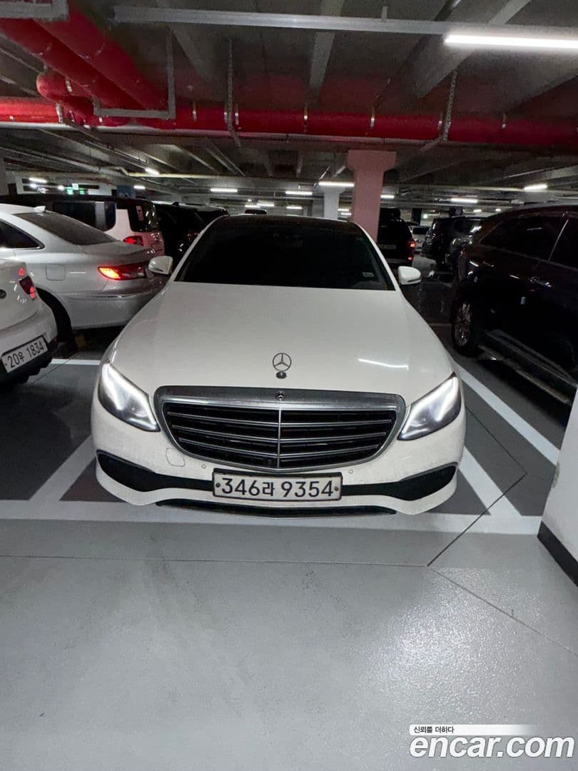 Main__Slider__Photo:E-Class Mercedes-Benz 2019.11-0
