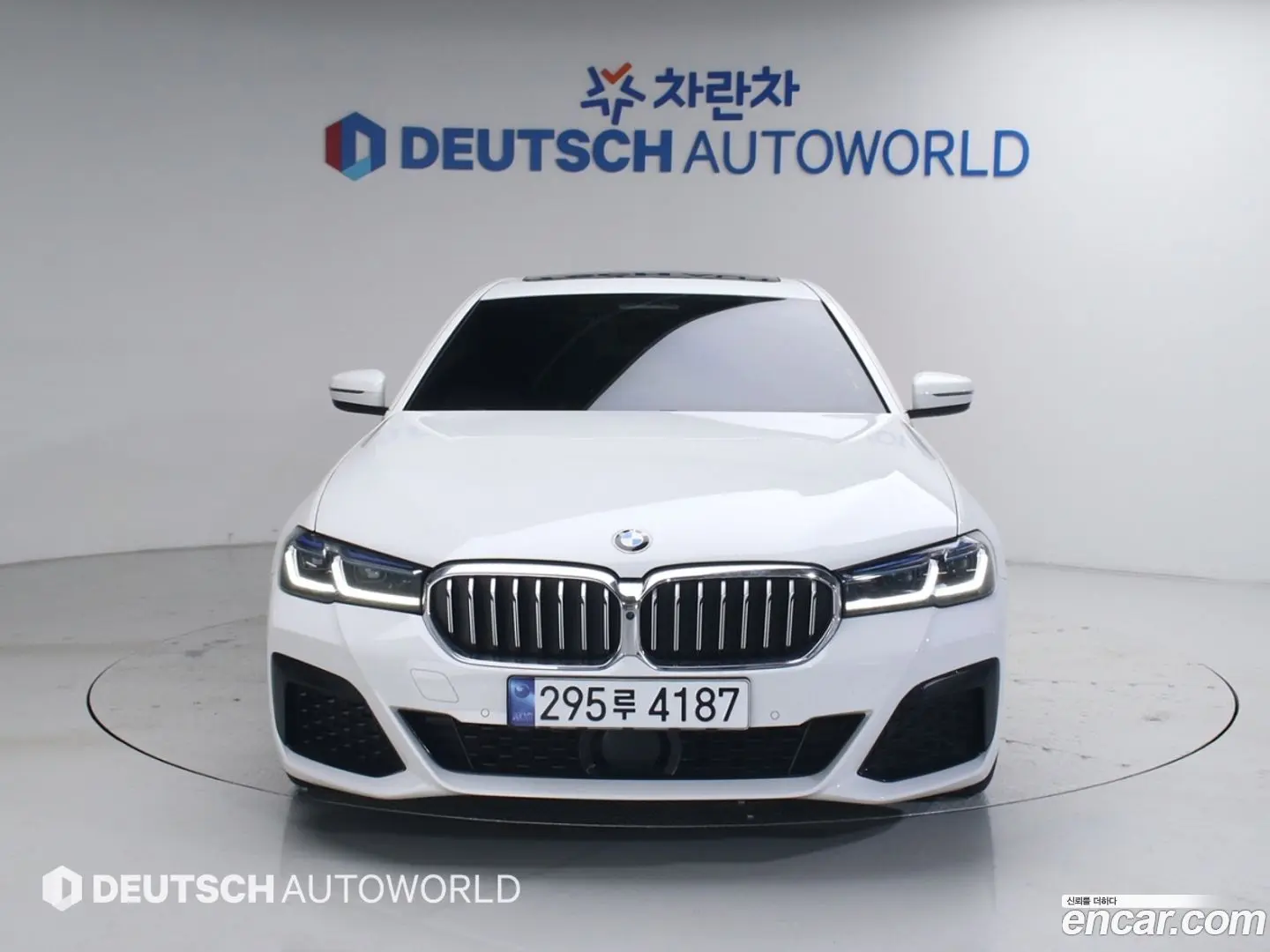 Main__Slider__Photo:5-Series BMW 2023.4-0