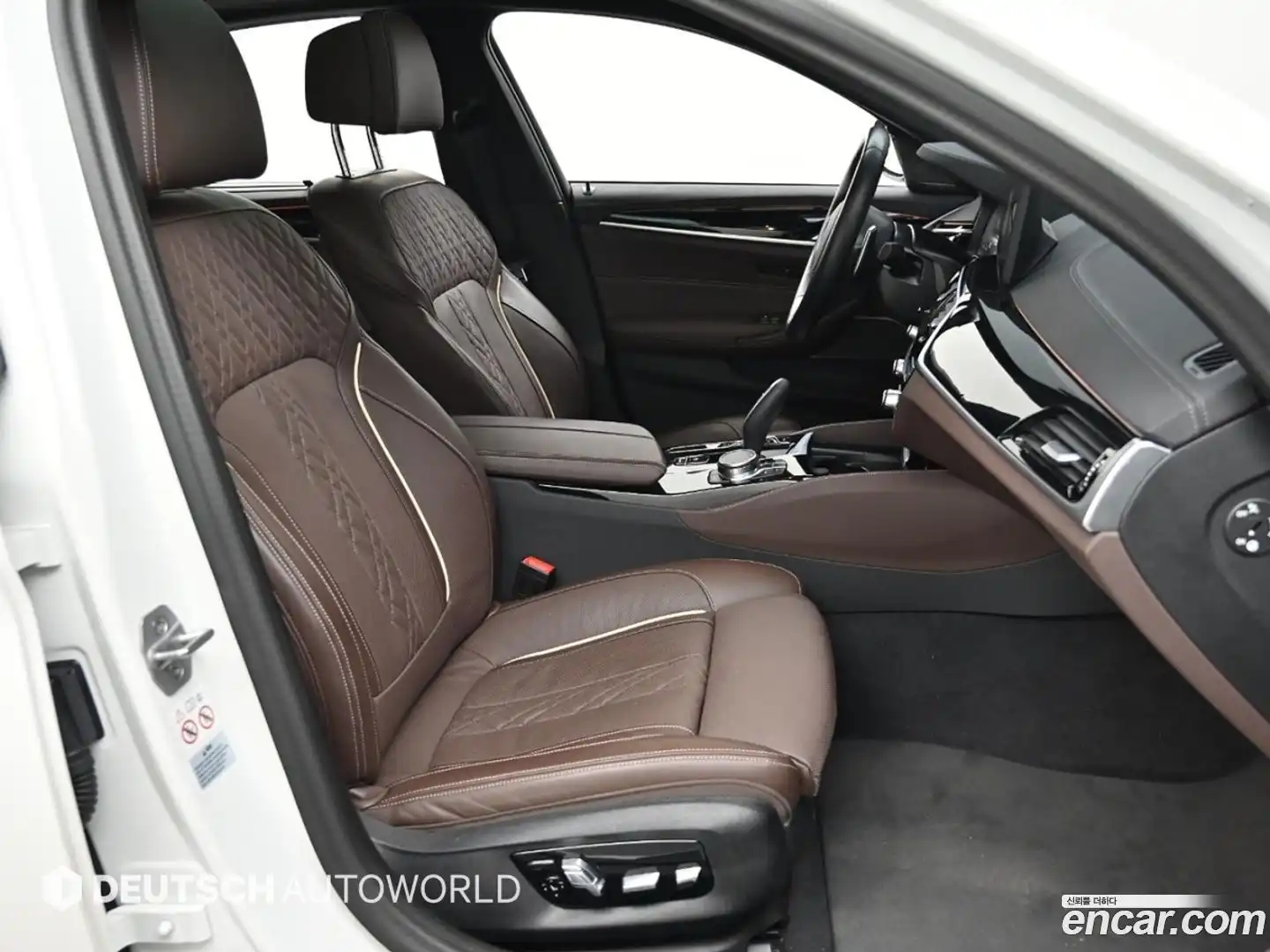 5-Series BMW 2023.4-INNER-010