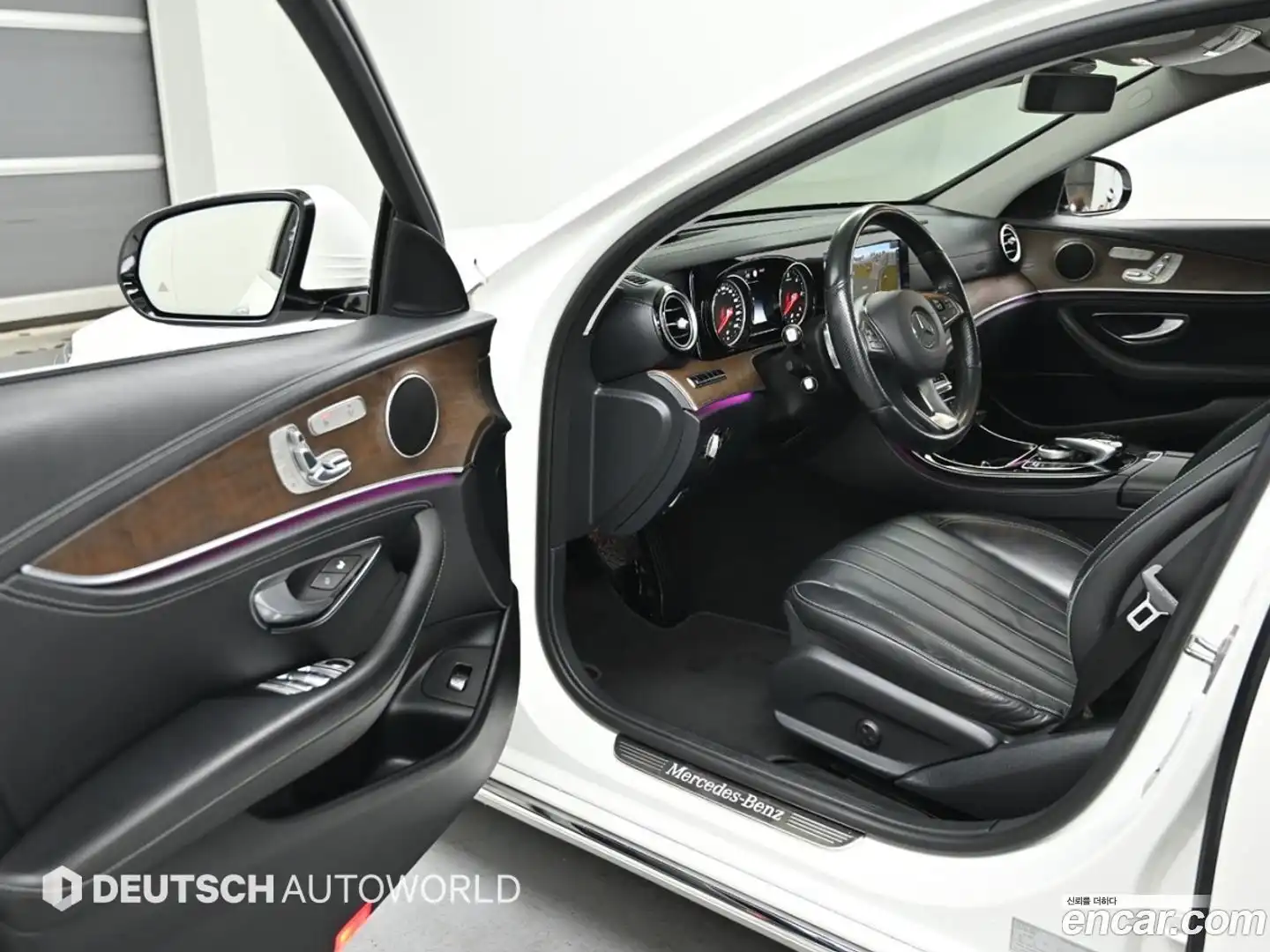 E-Class Mercedes-Benz 2017.3-OPTION-015