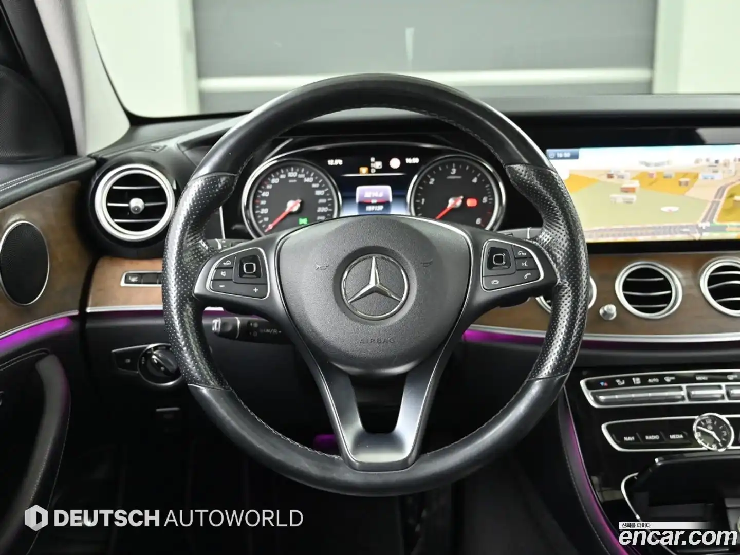 E-Class Mercedes-Benz 2017.3-OPTION-017